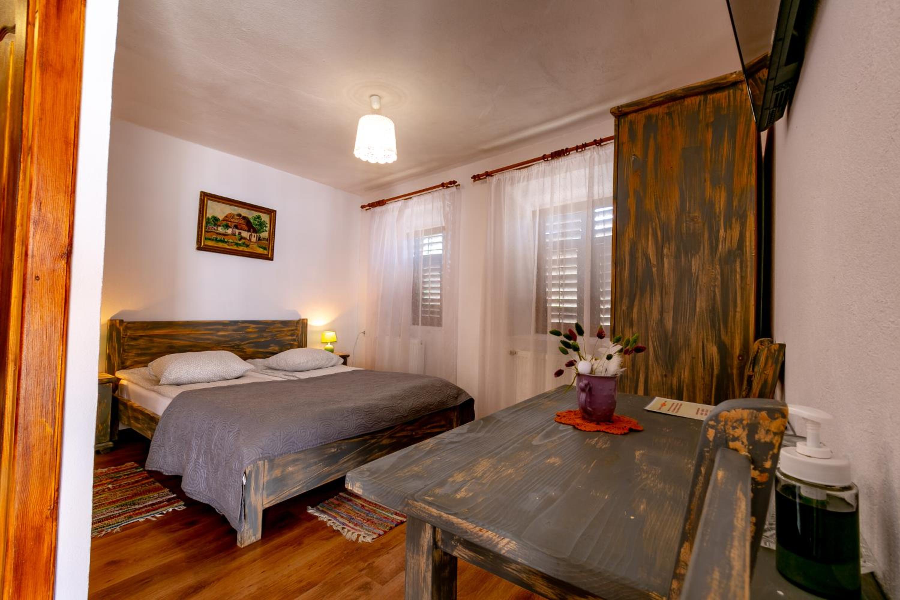 Double Room with Spa Bath photo 1