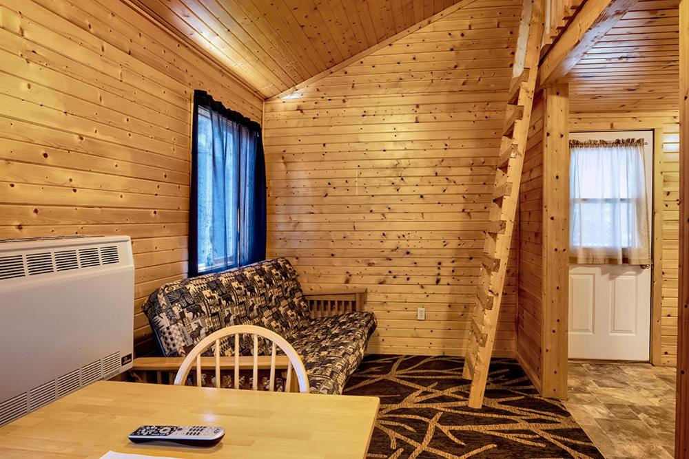 Two-Bedroom Chalet photo 3