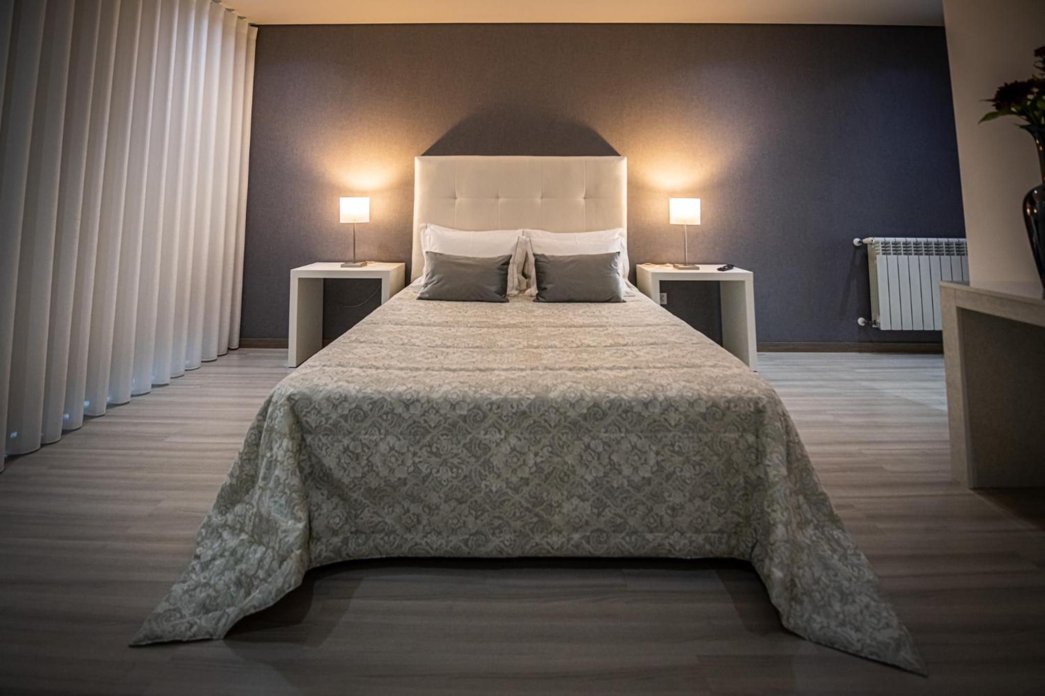 Deluxe Room - Photo 10