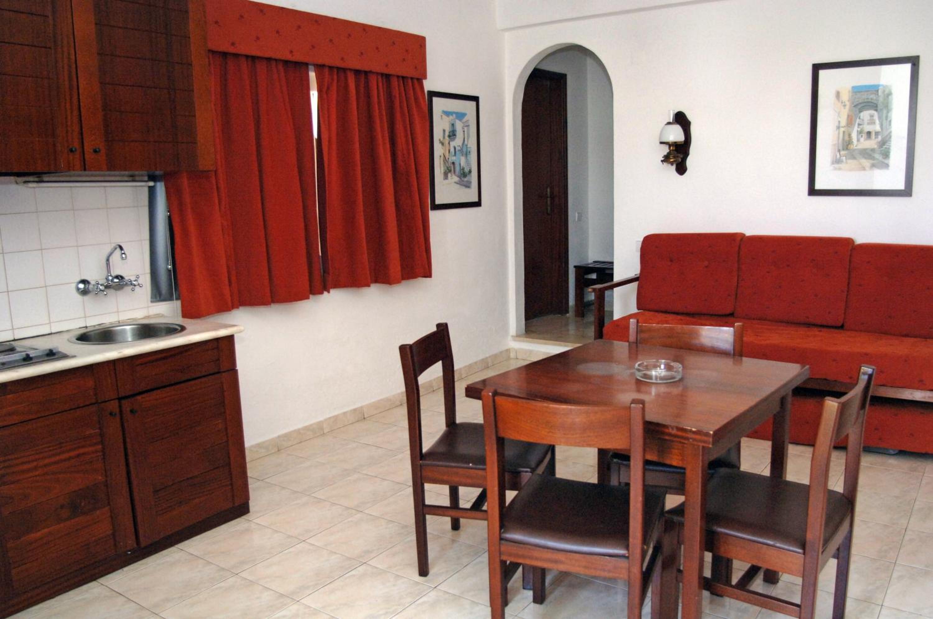 Apartment - Photo 4