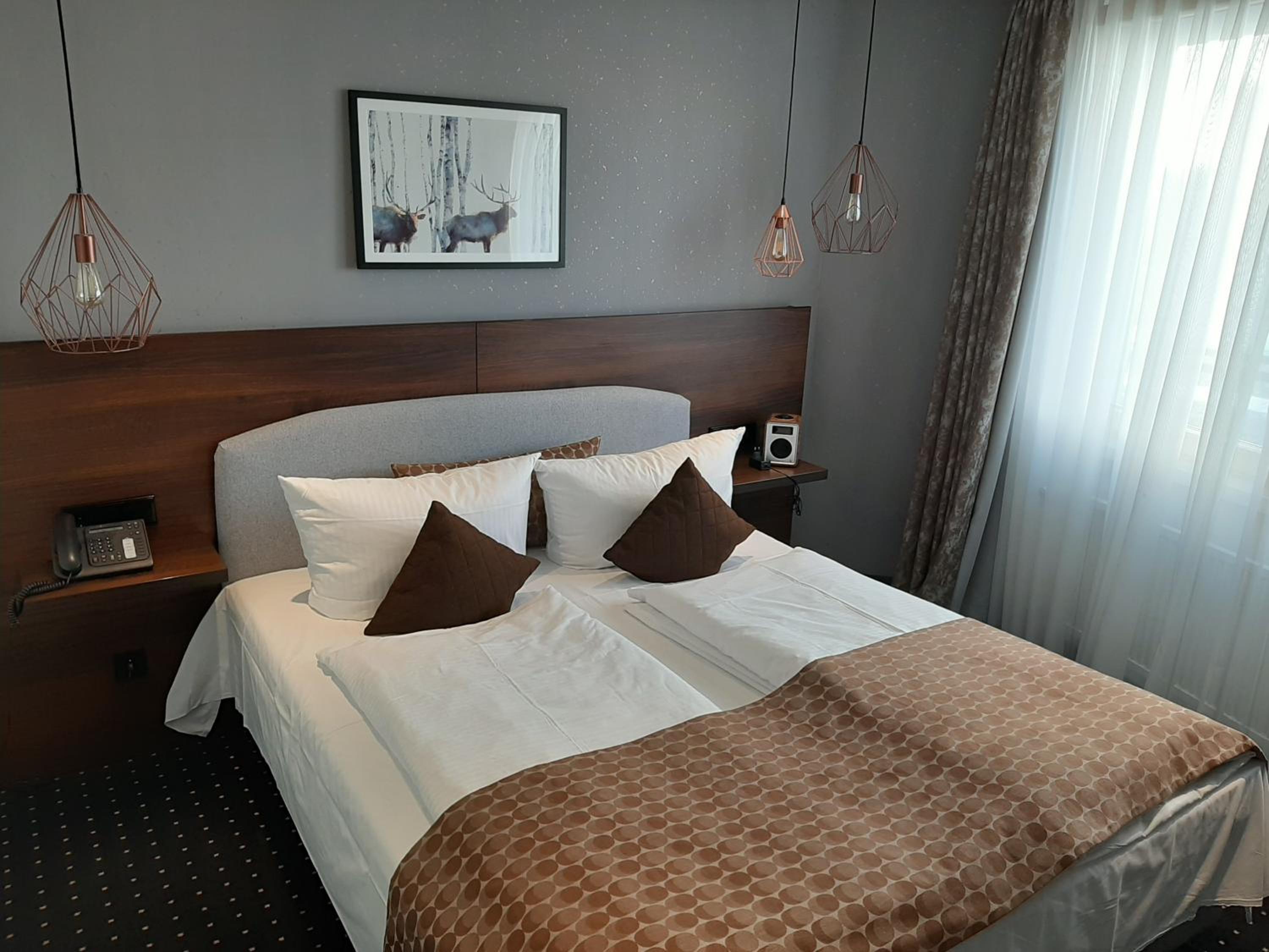 Deluxe Single Room