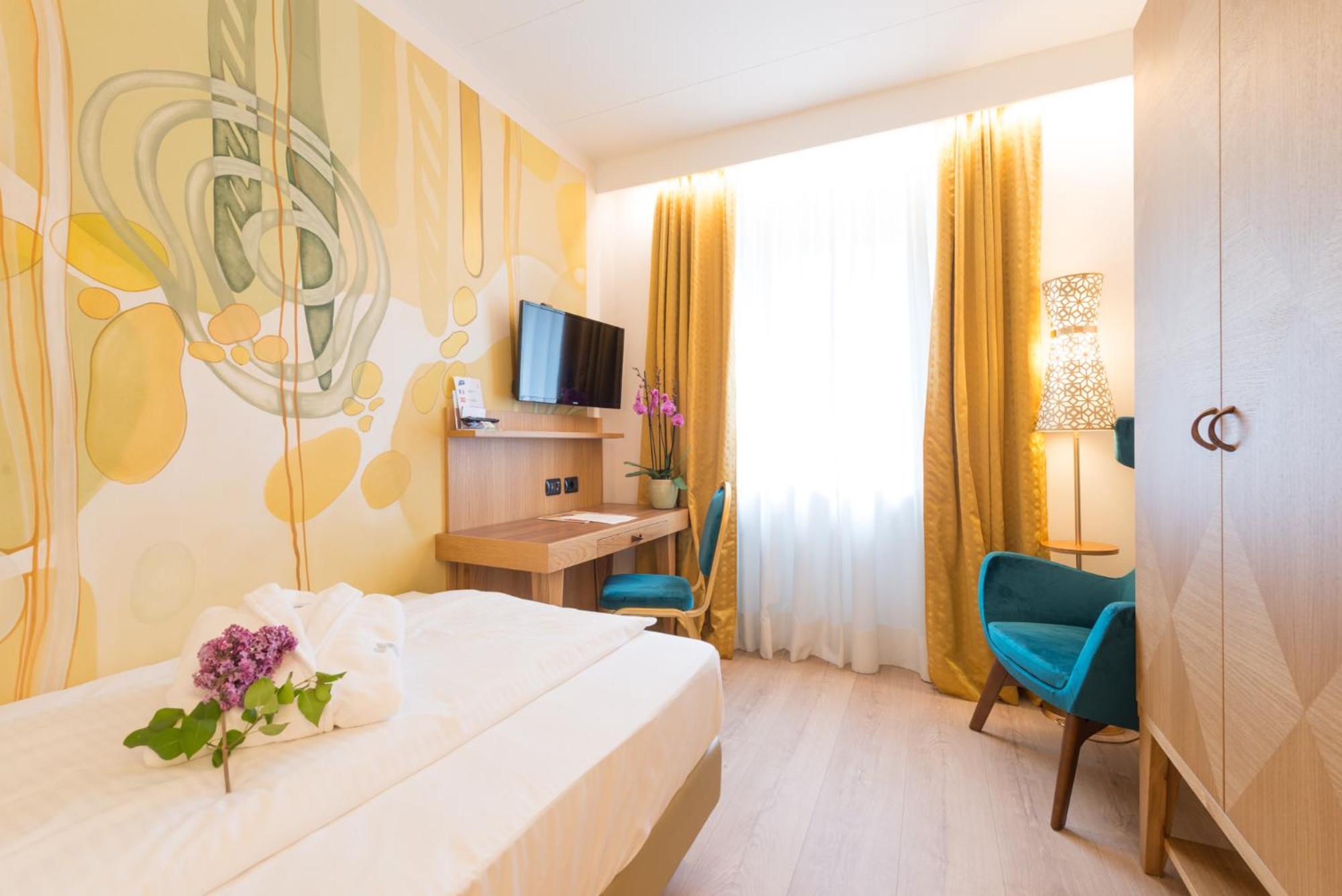 Standard Single Room