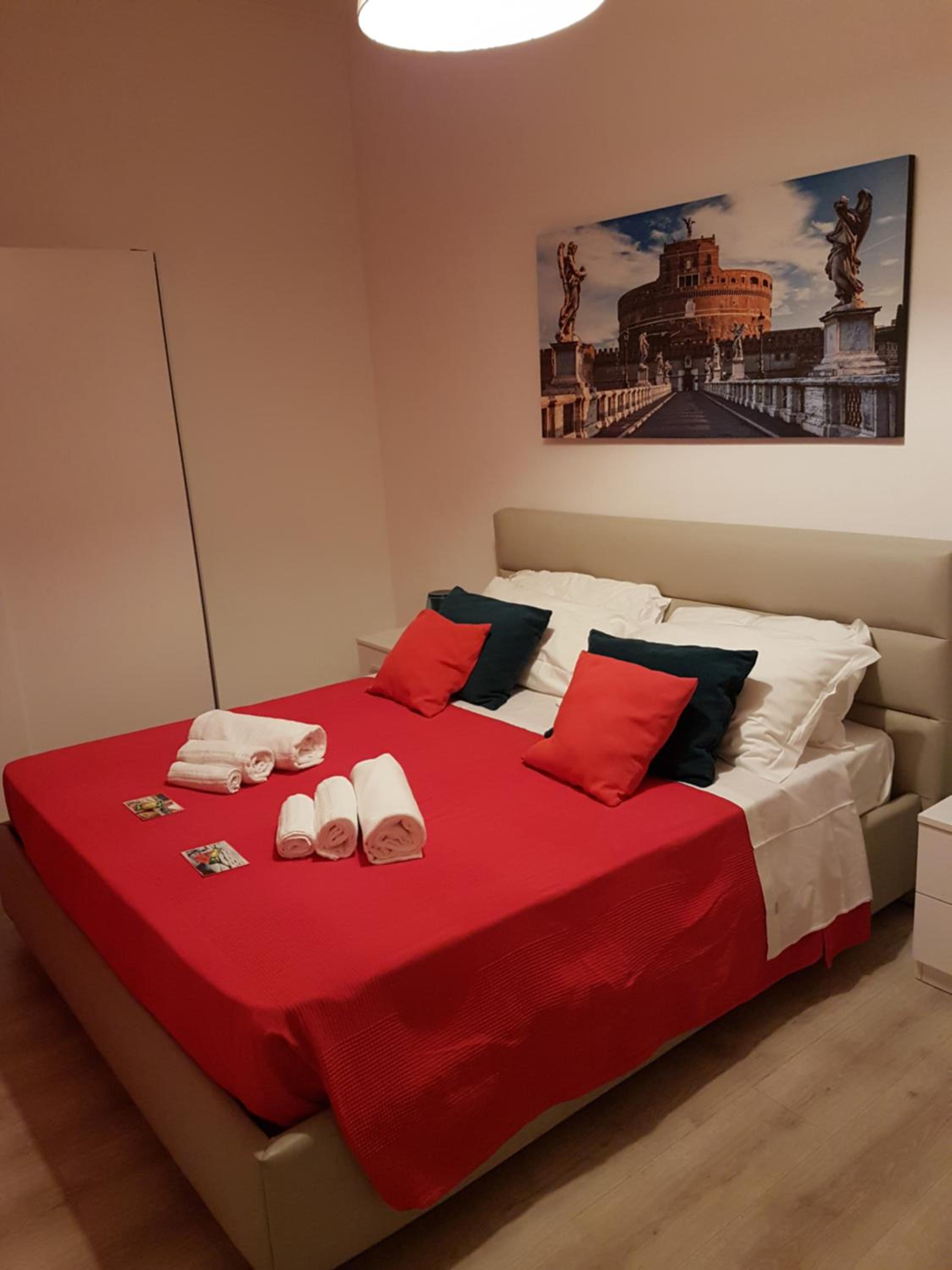 King Room with Balcony photo 2