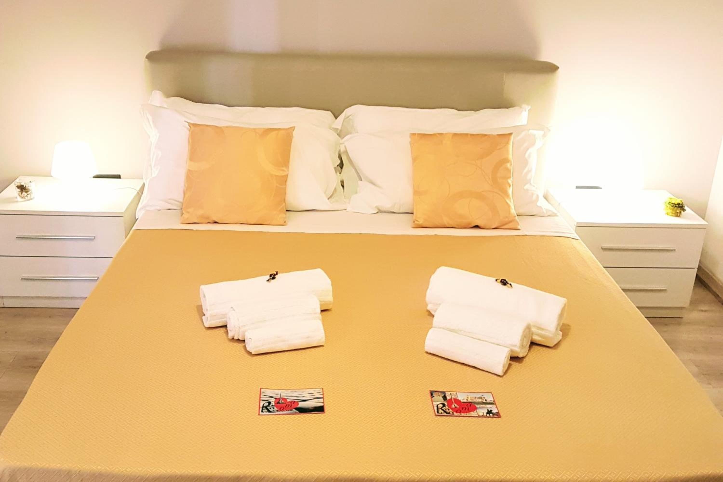 Double Room with Balcony photo 2