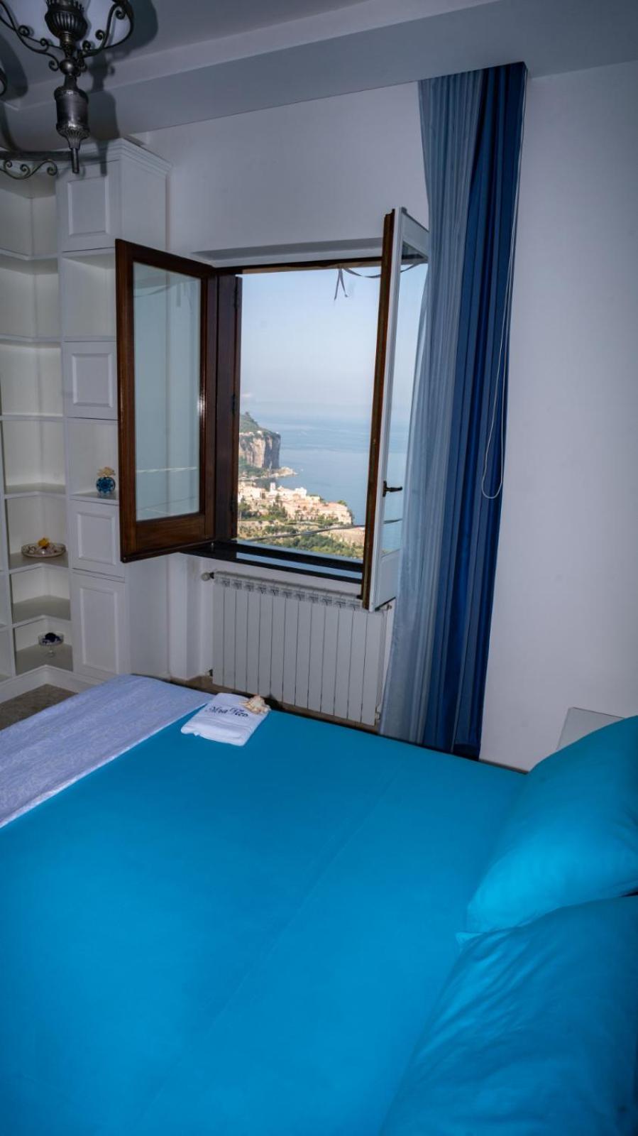 Deluxe Room - Photo 7