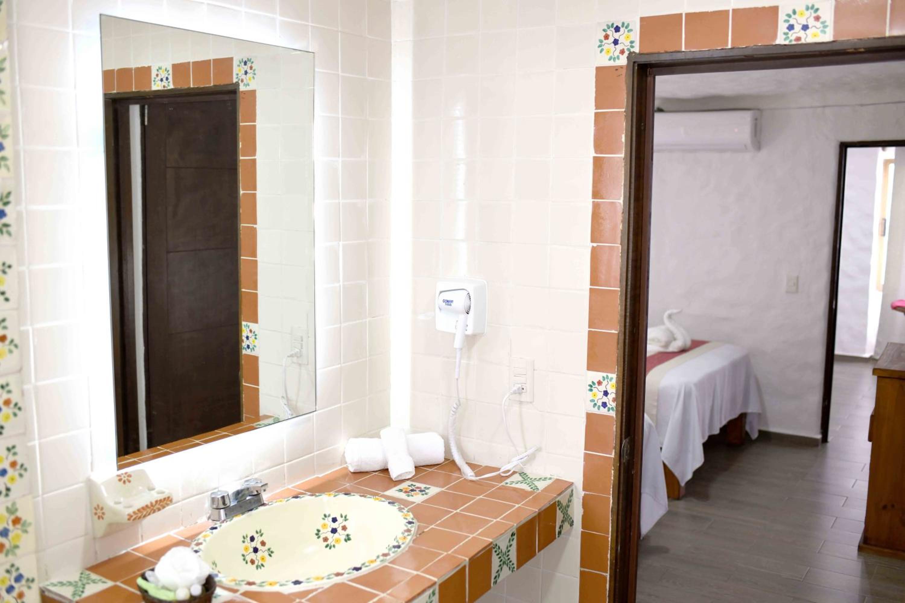 Quadruple Suite - Photo 34