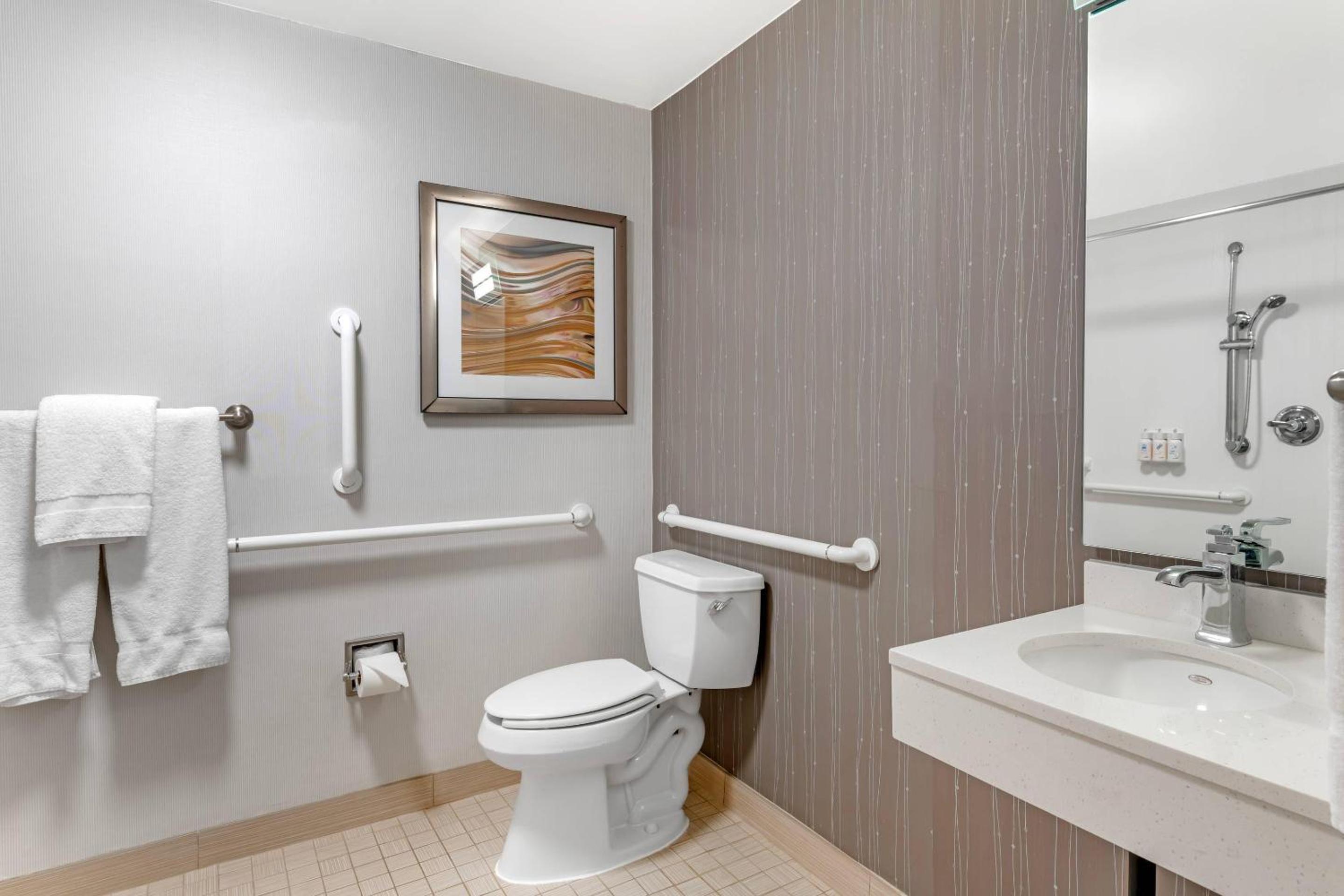 King Room - Disability Access/Non Smoking