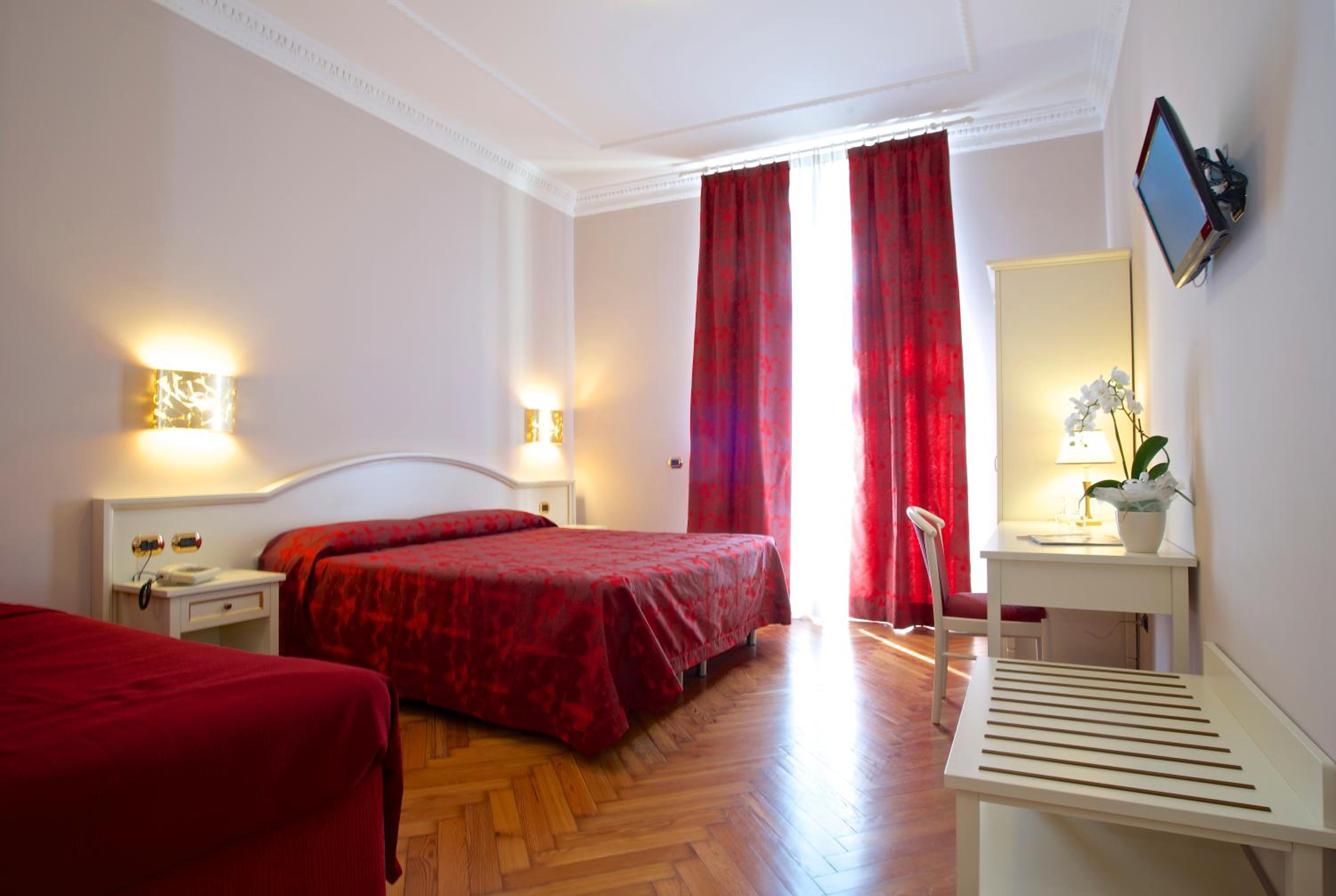Double Room with Lake View photo 3
