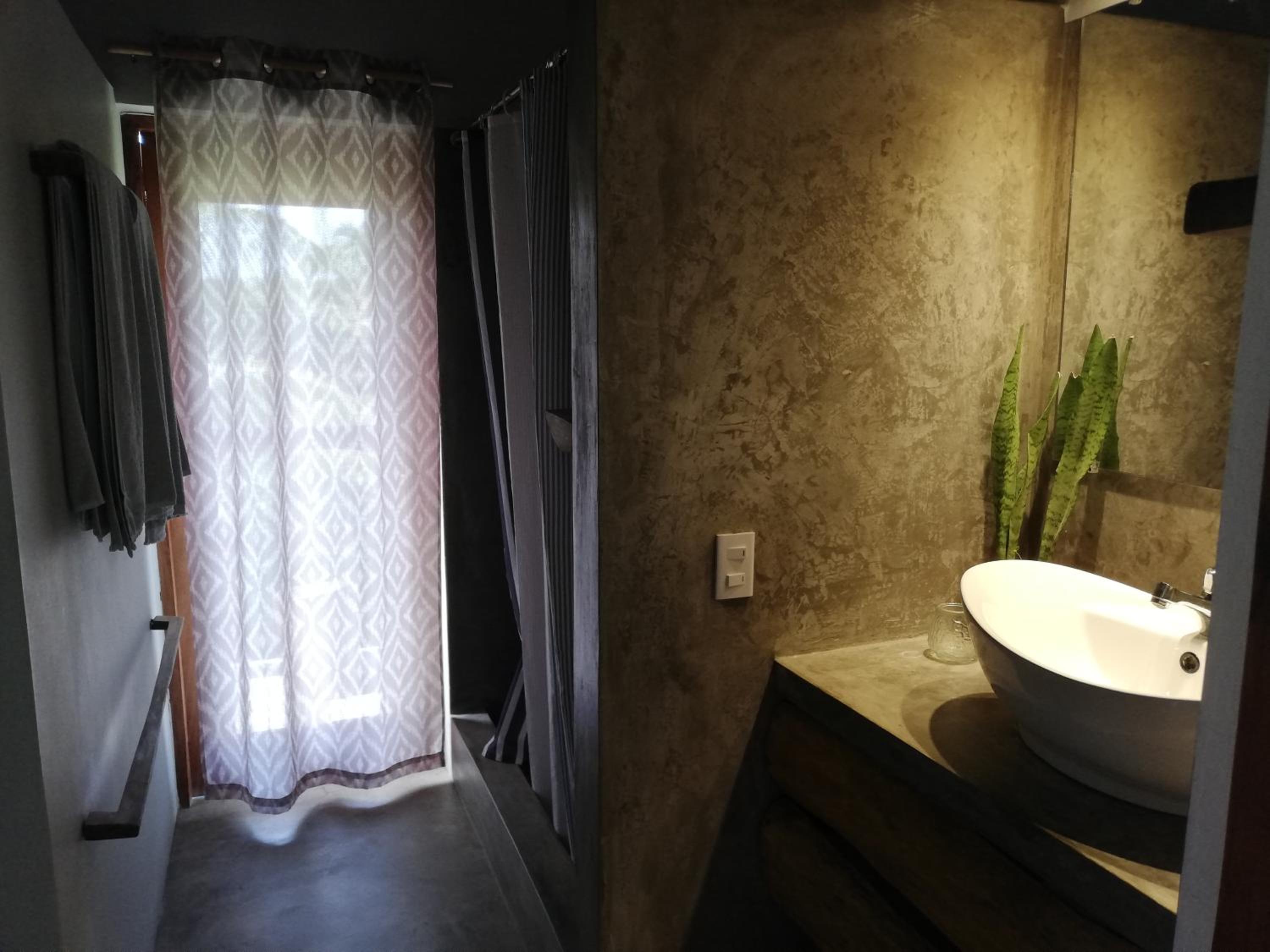 Deluxe Quadruple Room, photo 7