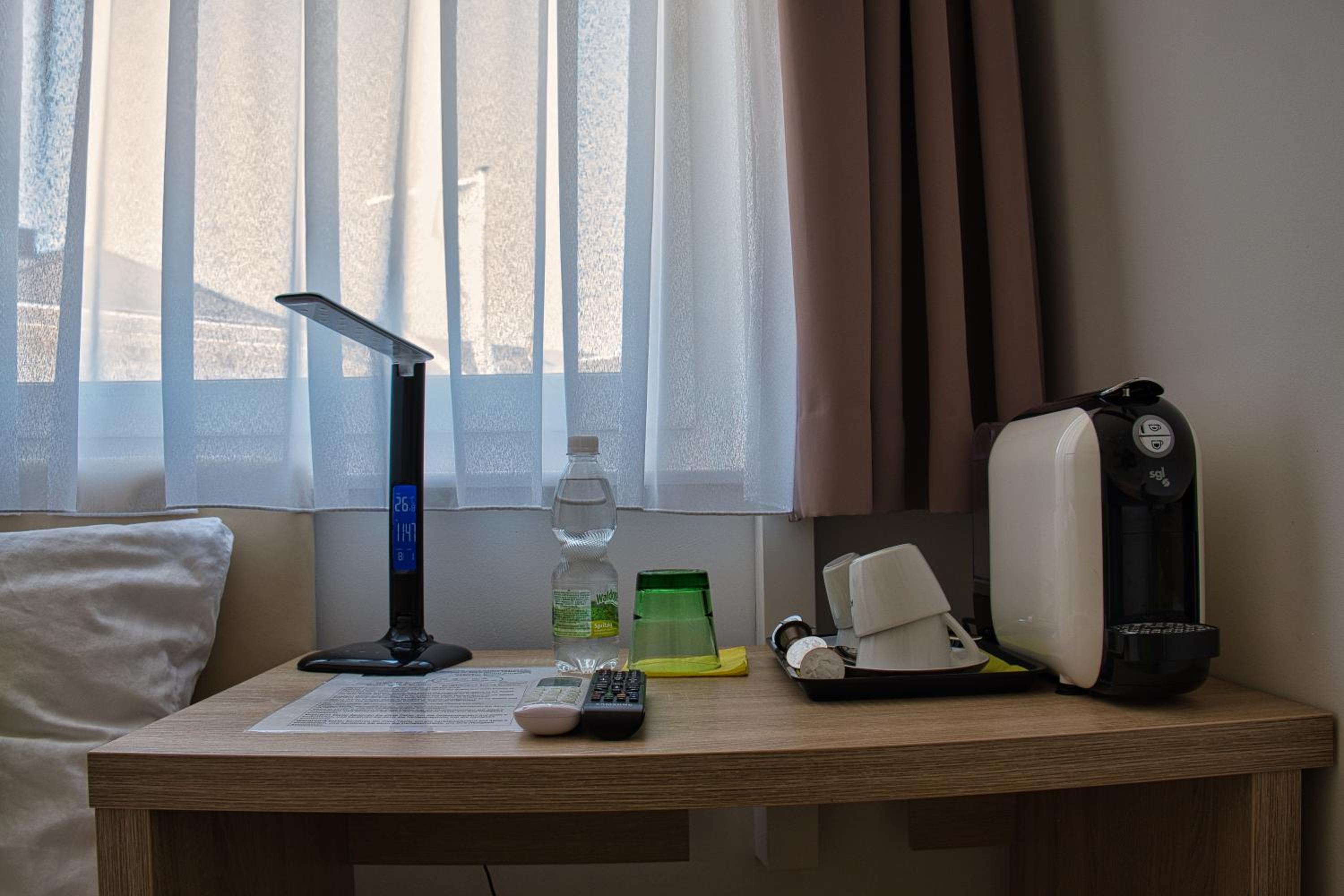 Small Twin Room photo 1