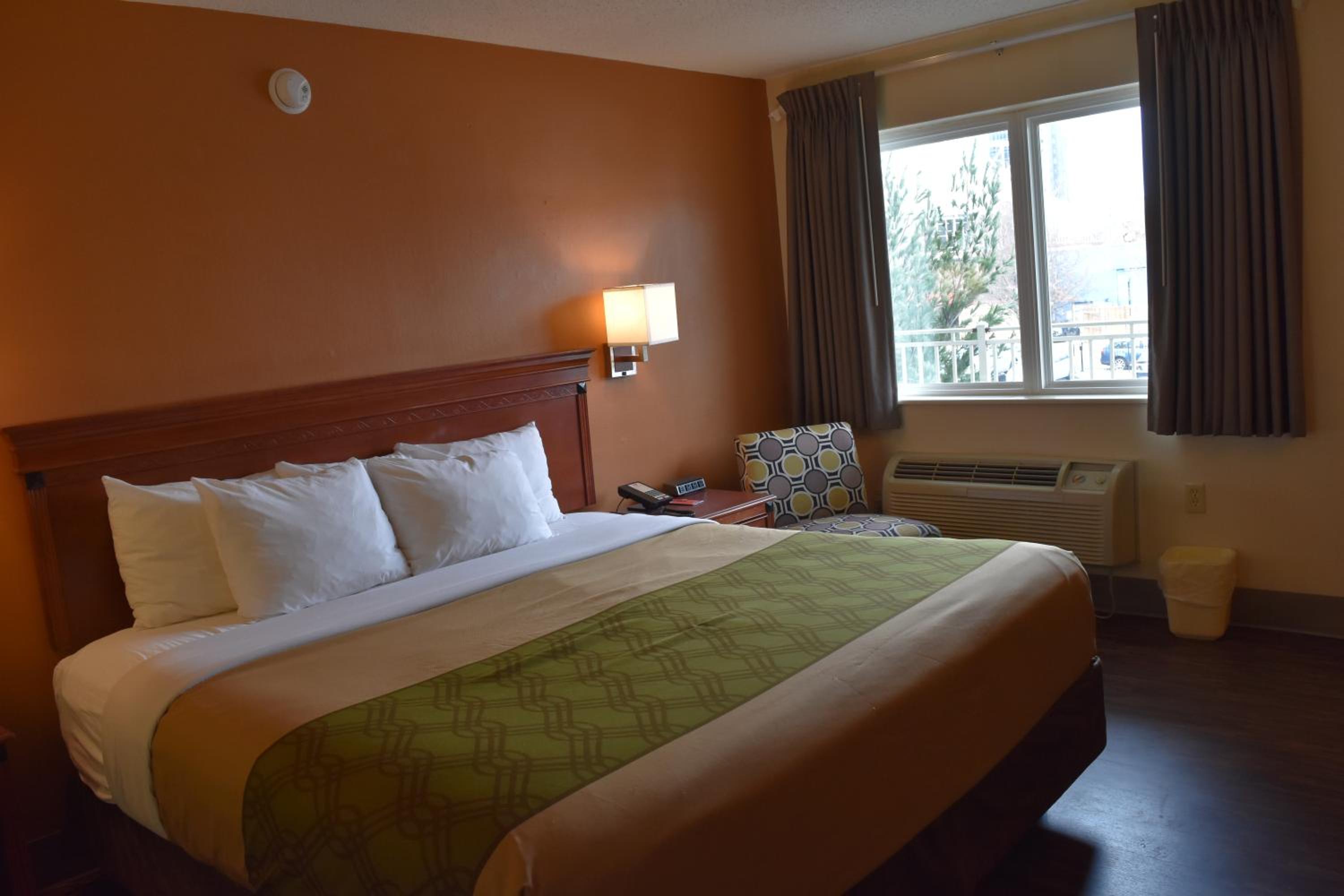 Econo Lodge Louisville Downtown, Photo 3