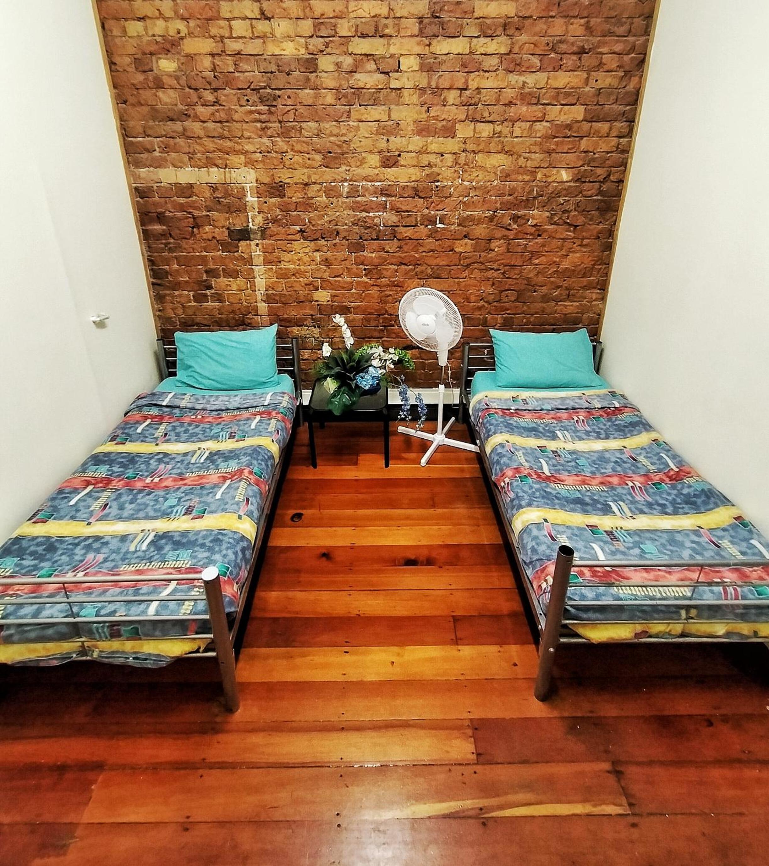 Twin Room - Photo 9