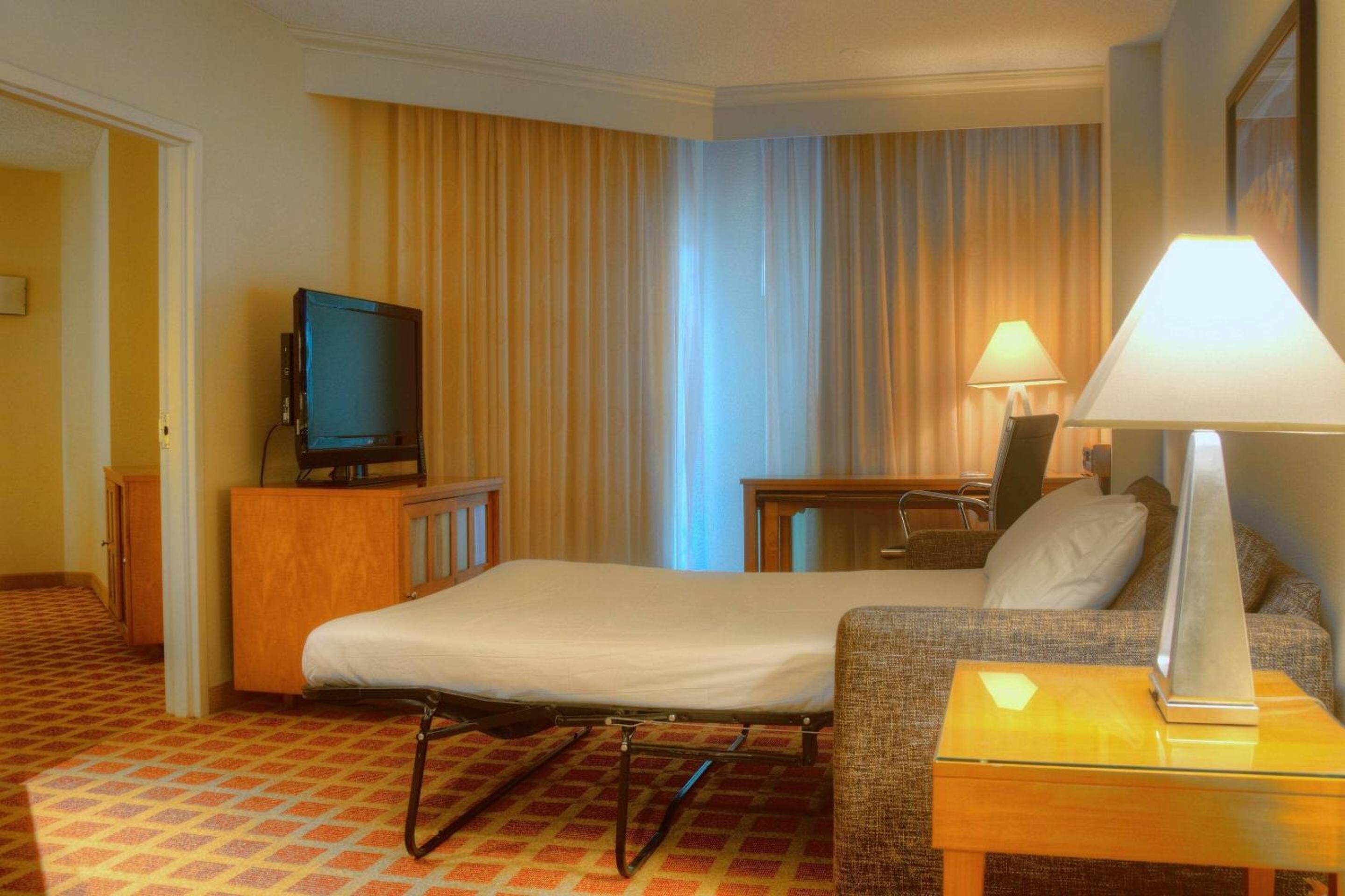 Junior King Suite - Photo 8