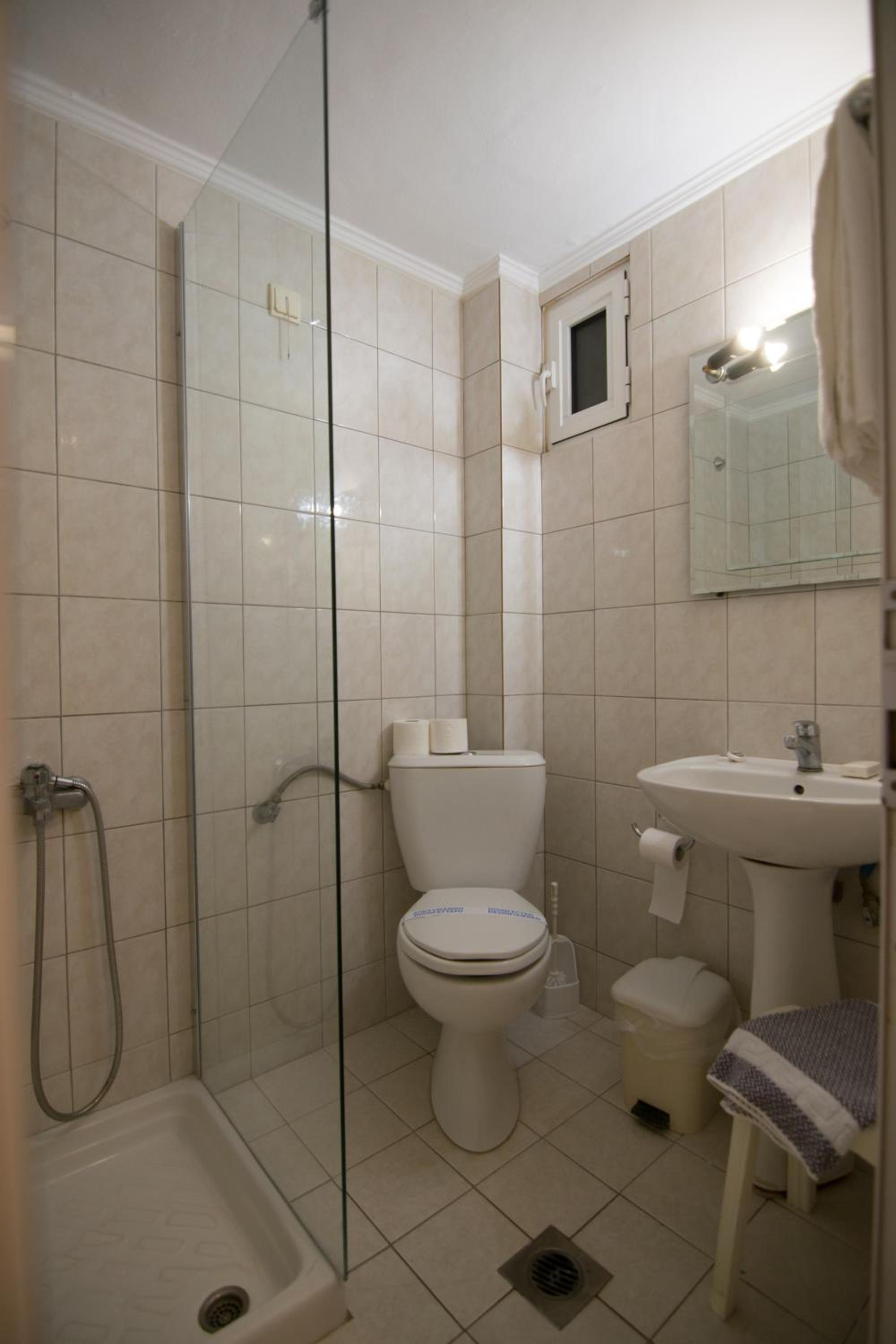 Budget Double or Twin Room photo 3