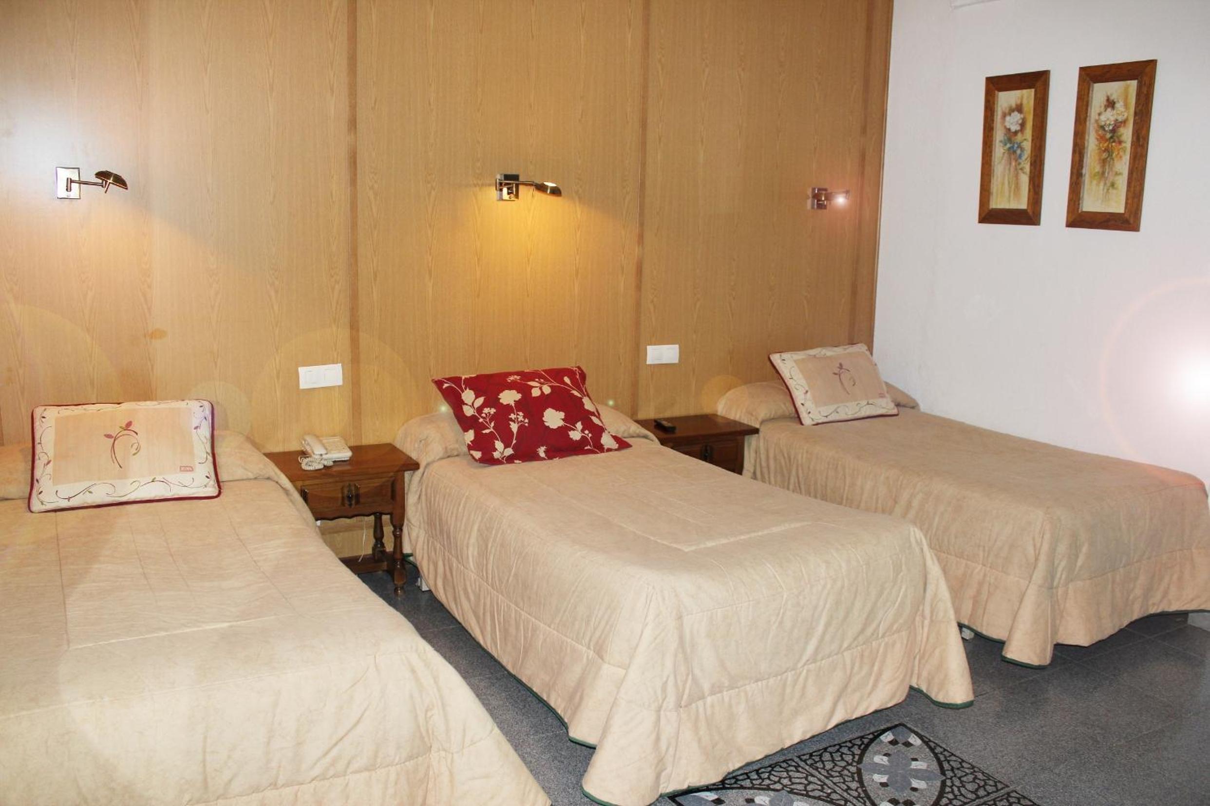 Habitación Triple (3 Adultos)