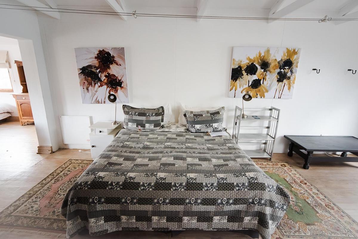 Family Room - Photo 8