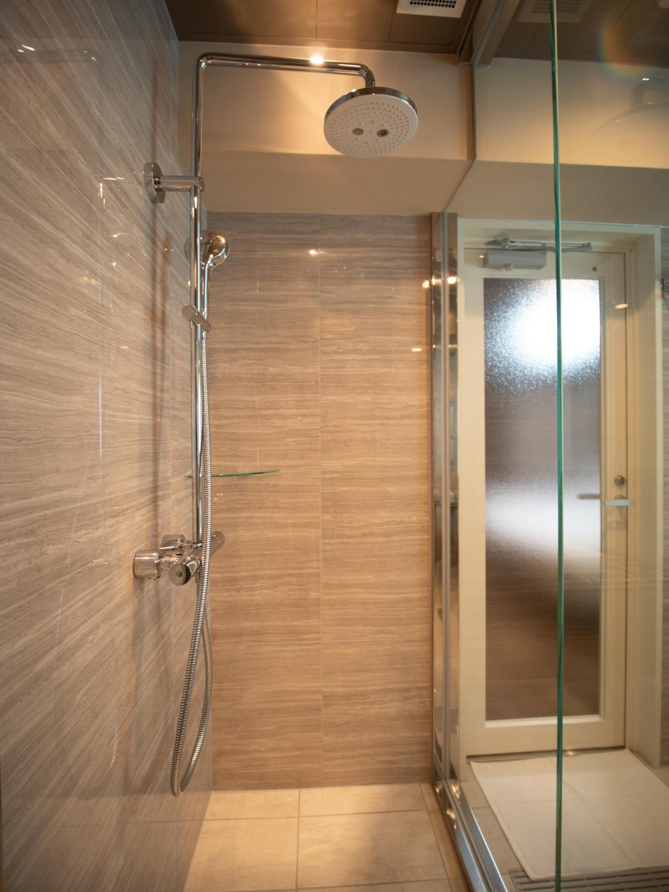 Executive King Room - Photo 13