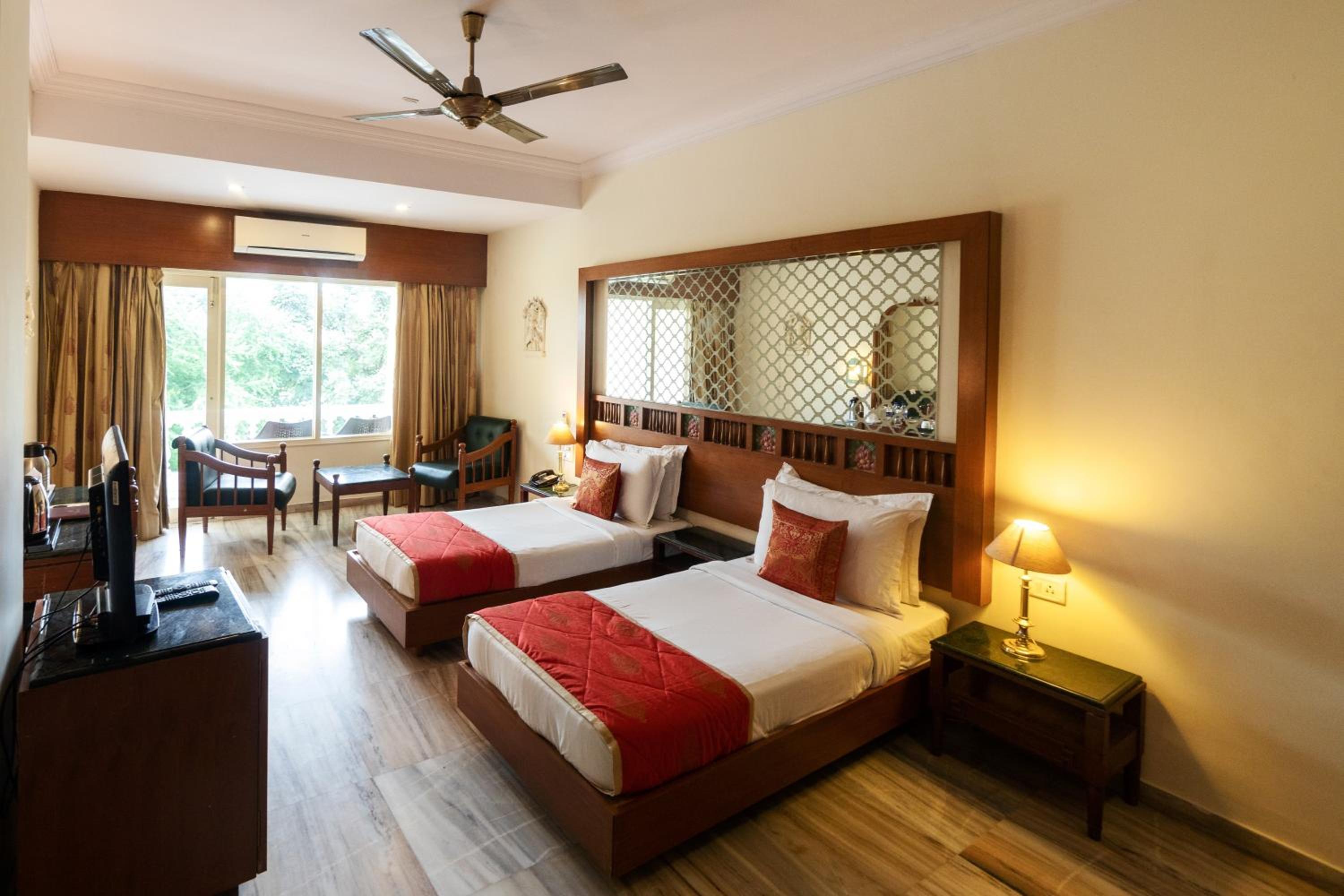 Deluxe Double or Twin Room with Pool View