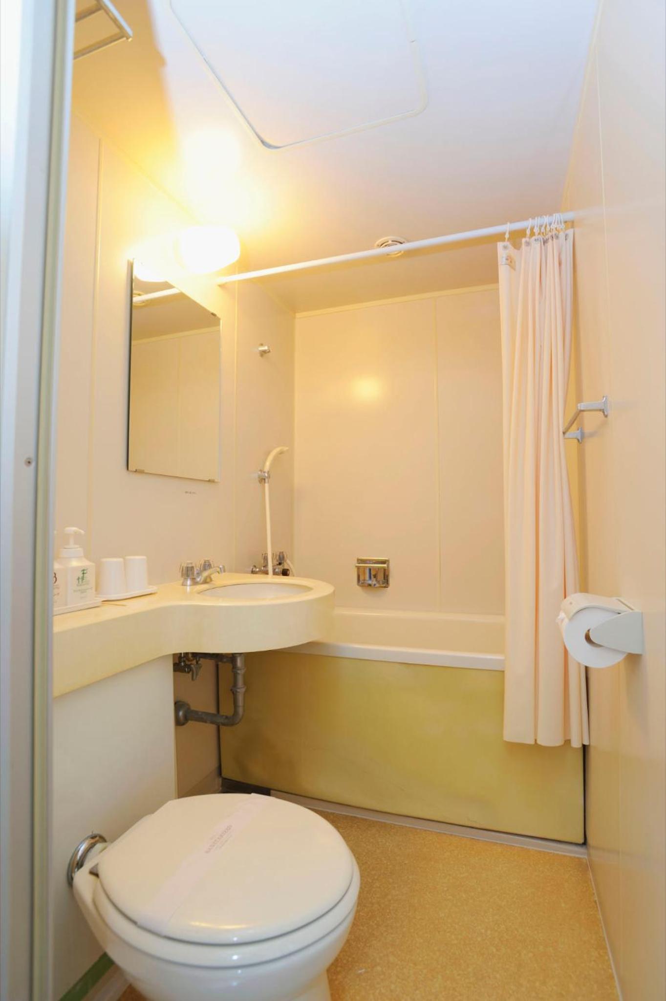 Standard Twin Room - Photo 3