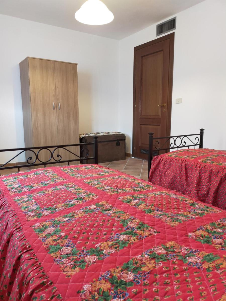 Standard Double Room with Shared Bathroom photo 1