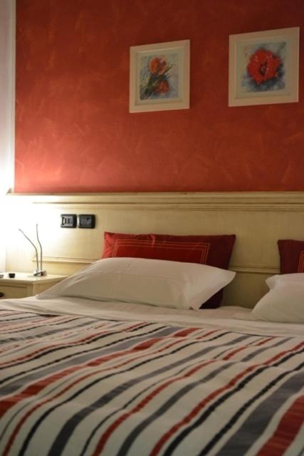 Double Room - Photo 13