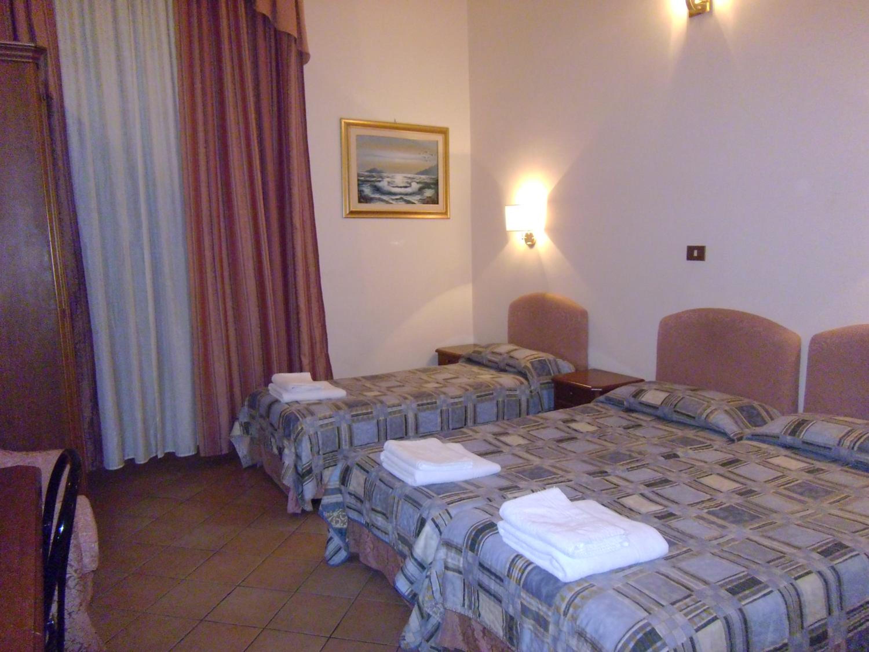 Triple Room photo 1