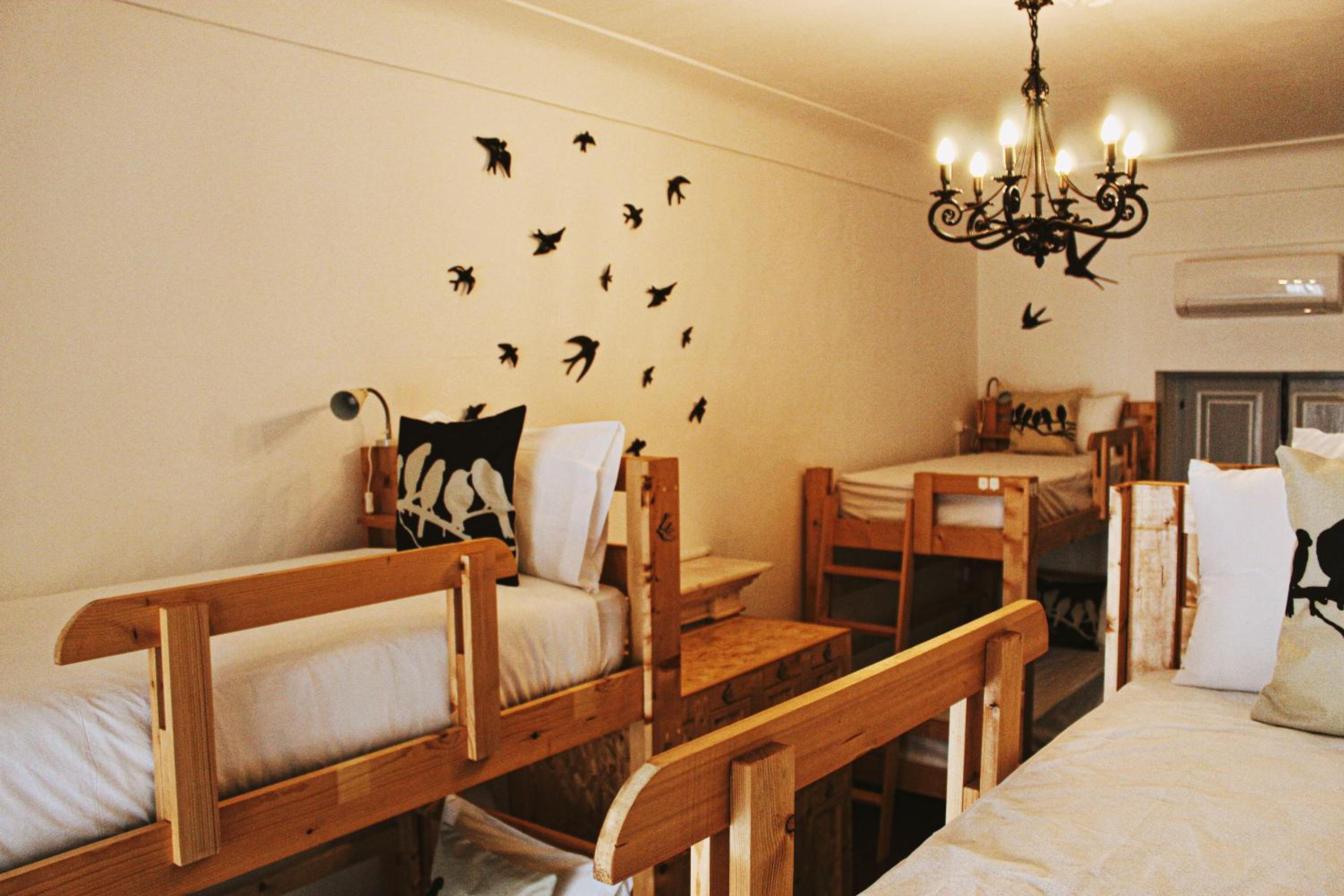 Bed in 6-Bed Mixed Dormitory Room