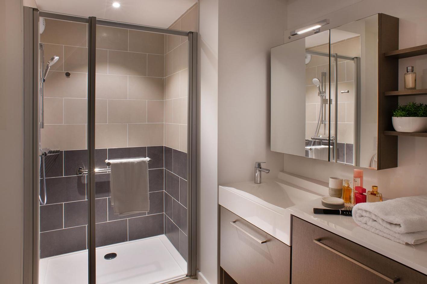 Two-Bedroom Apartment - Photo 6