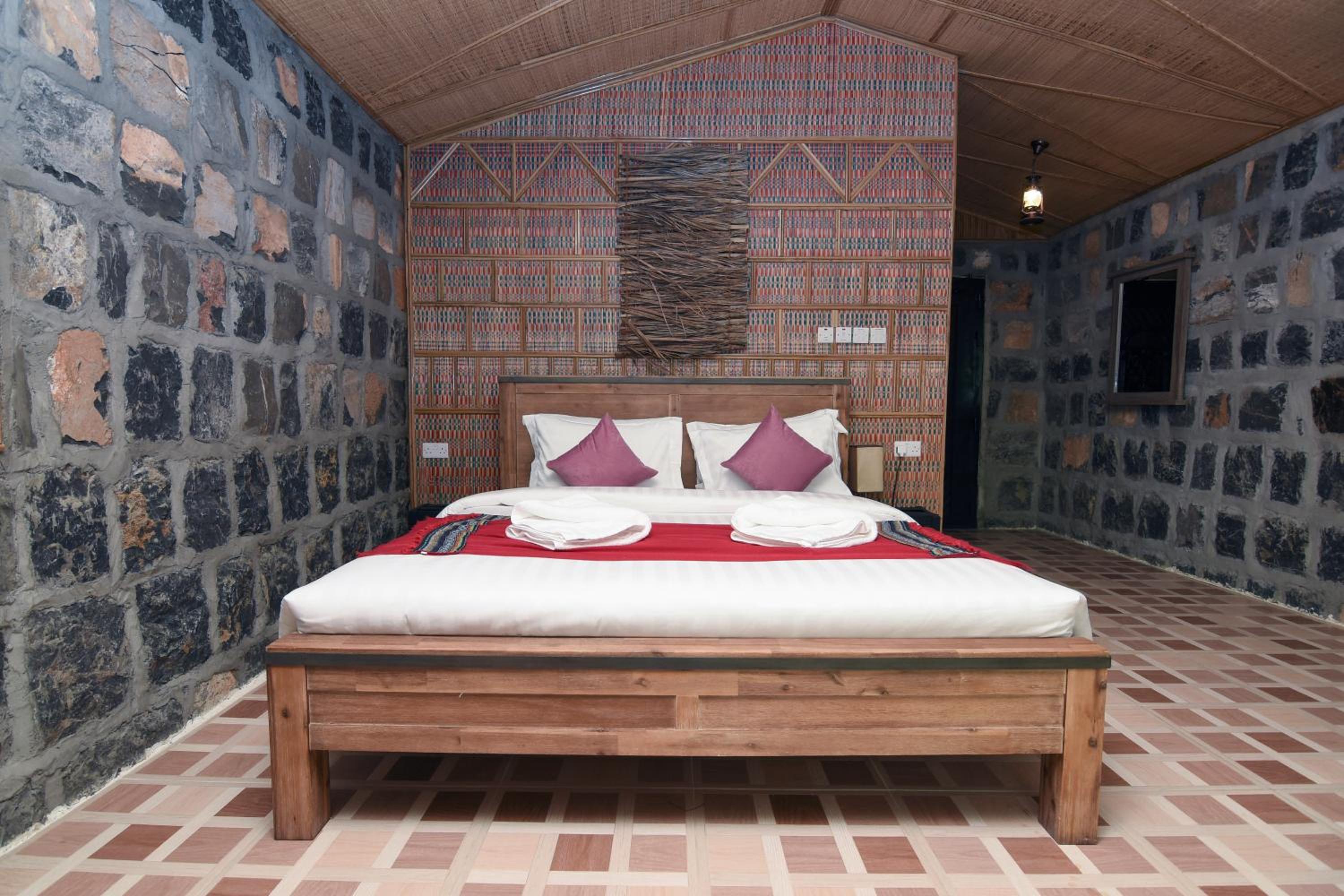 Mountain View Room photo 2
