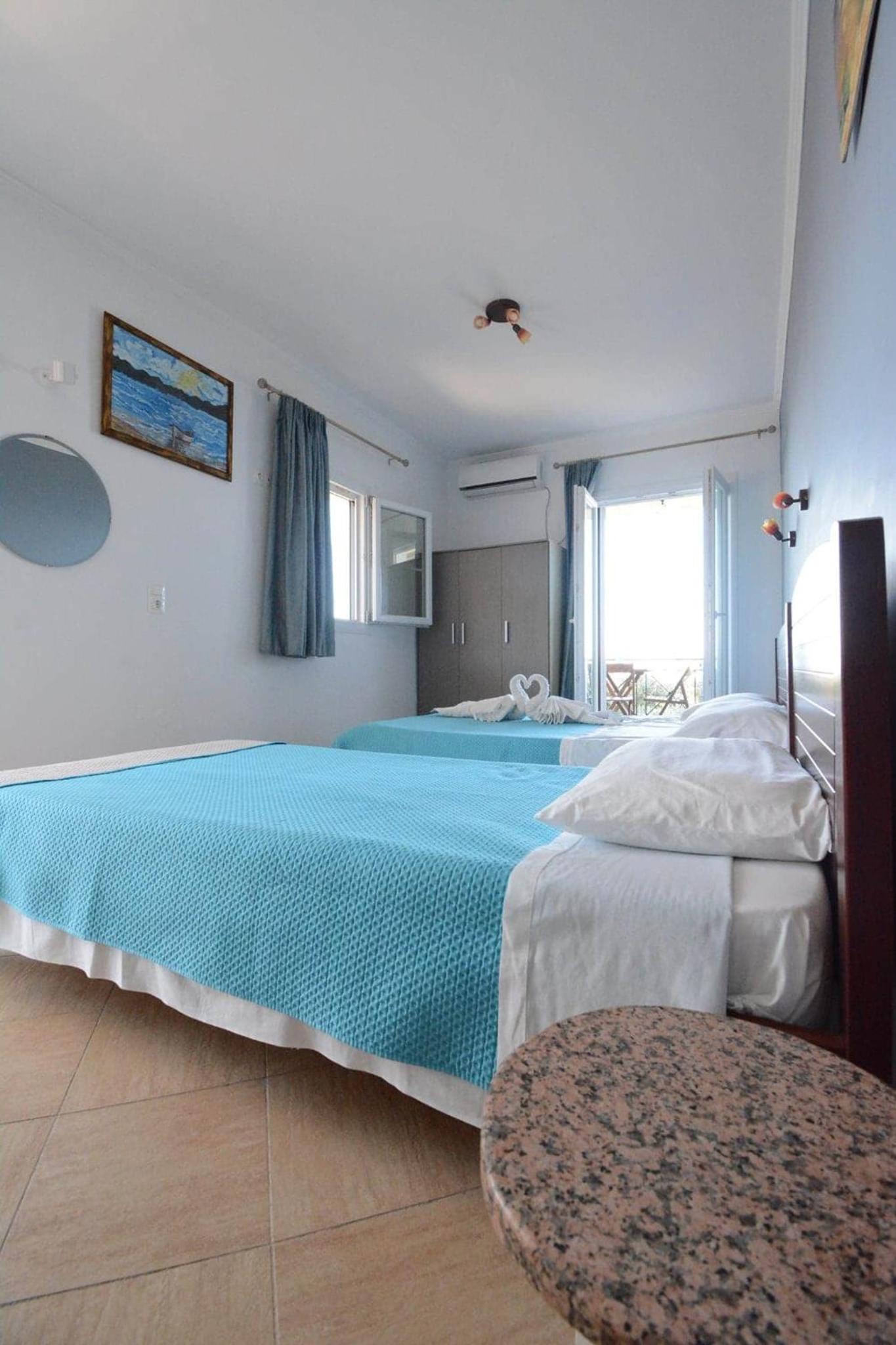 Triple Room with Sea View - Photo 27