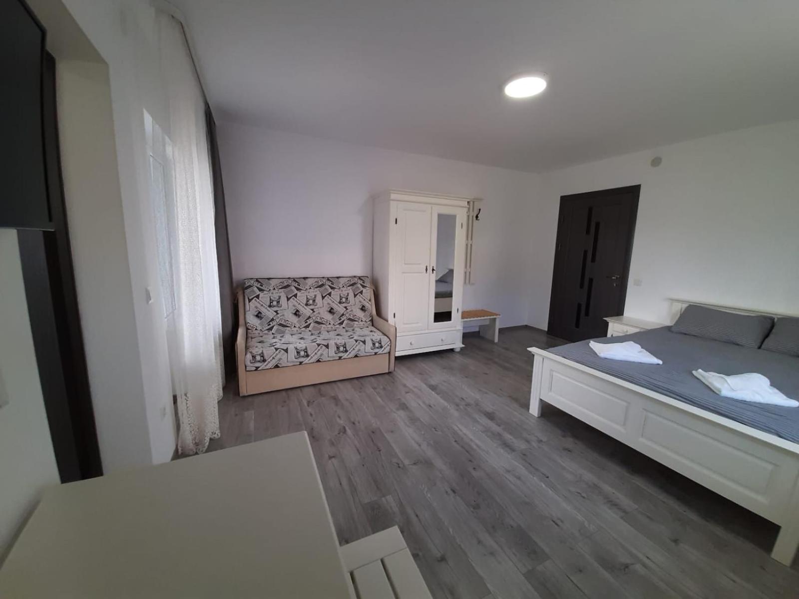 One-Bedroom House photo 2