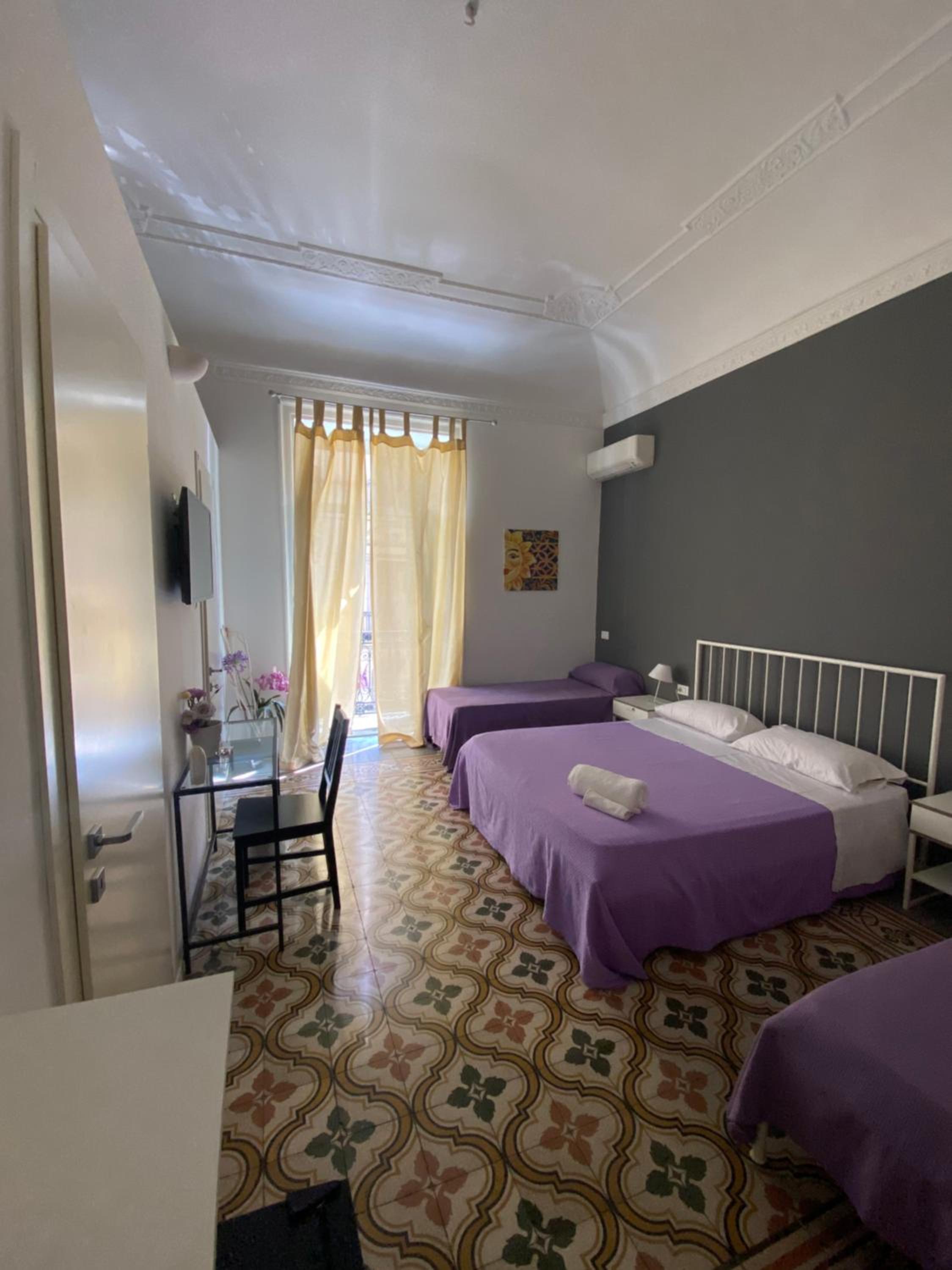 Deluxe Quadruple Room - Photo 8