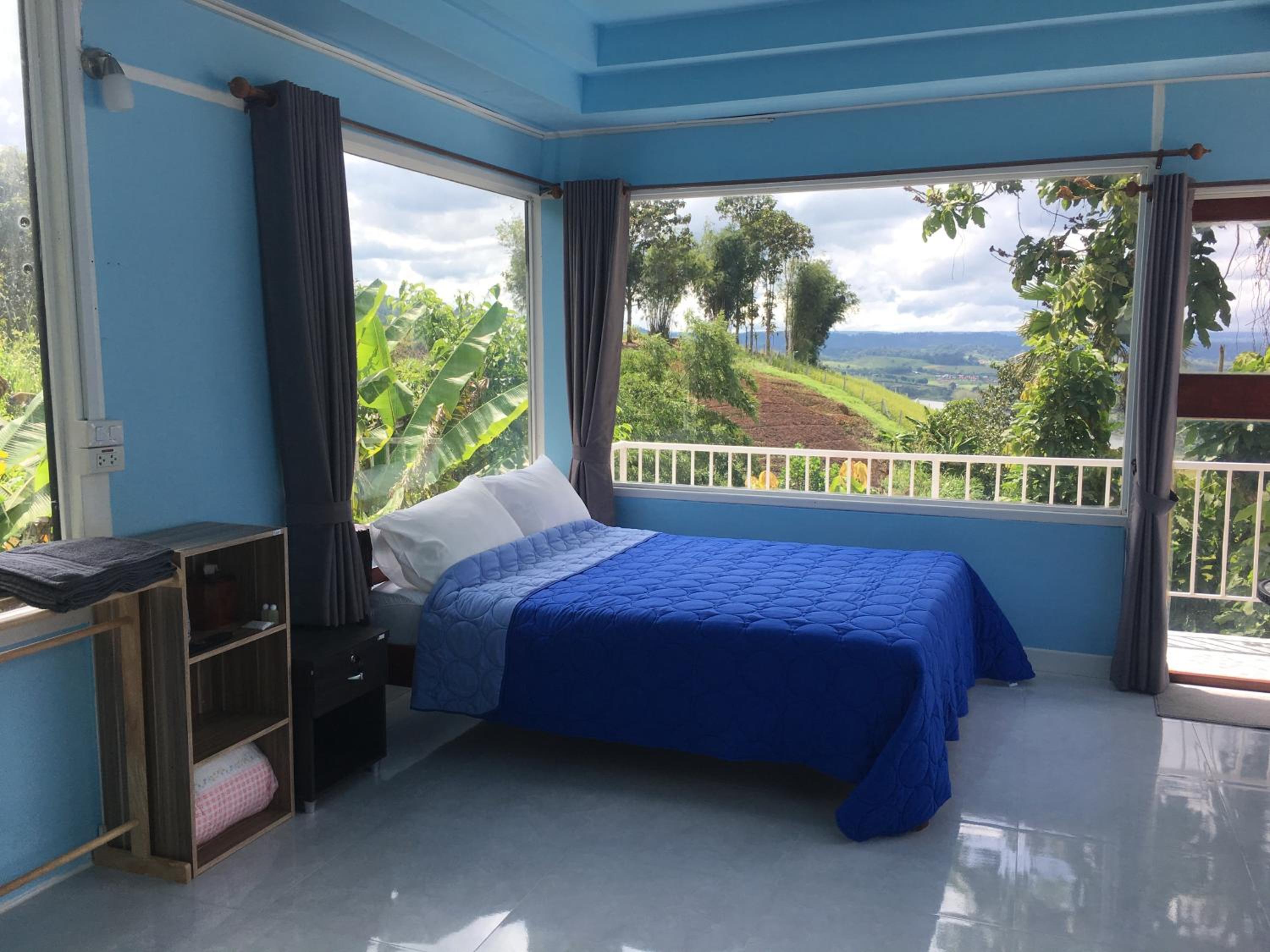 Suite with Mountain View photo 1