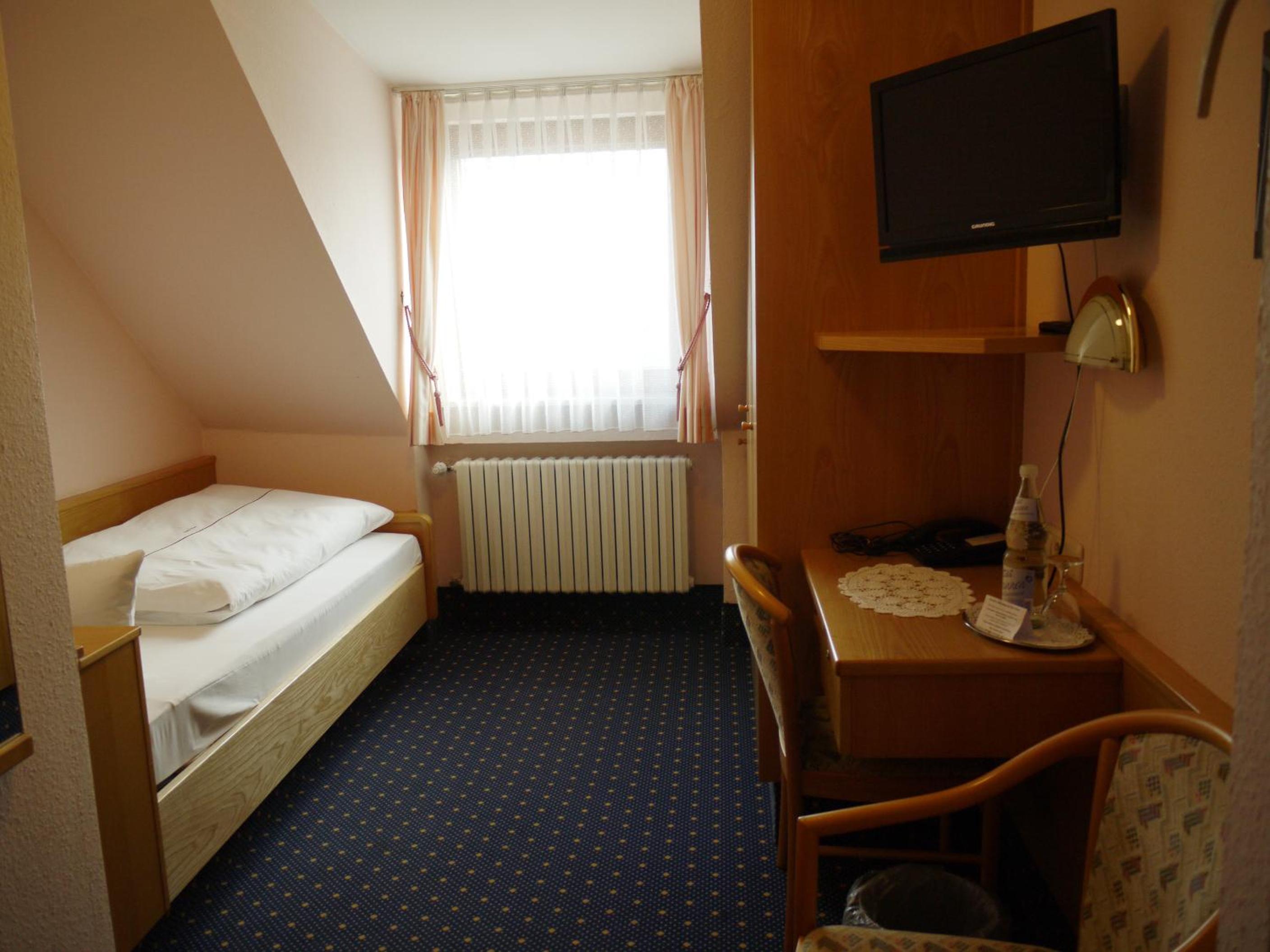 Standard Single Room