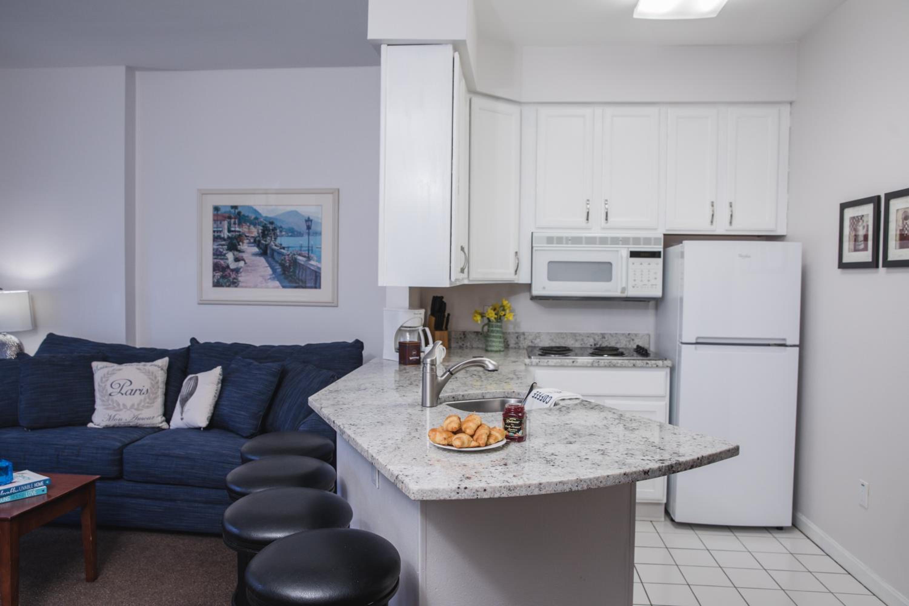 Studio Loft Suite - Photo 3