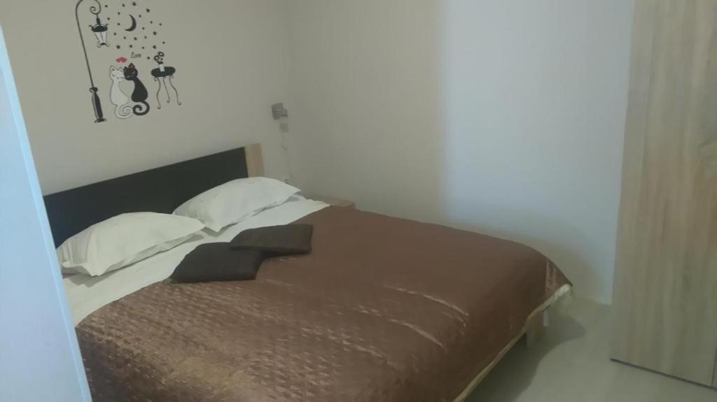 Double Room - Photo 5