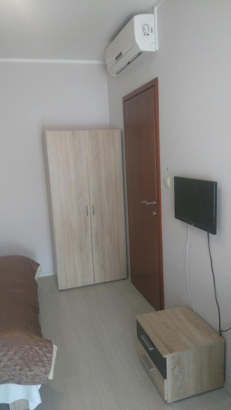 Double Room - Photo 7