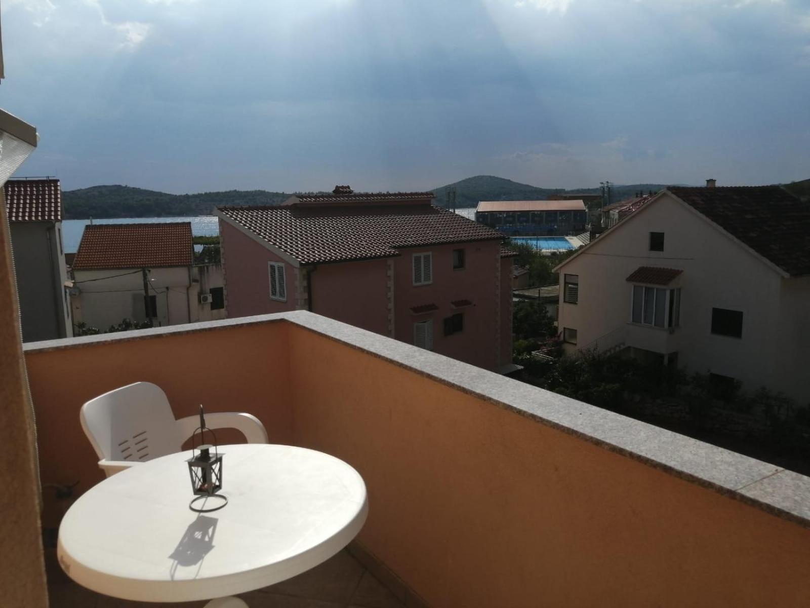 Double Room - Photo 10