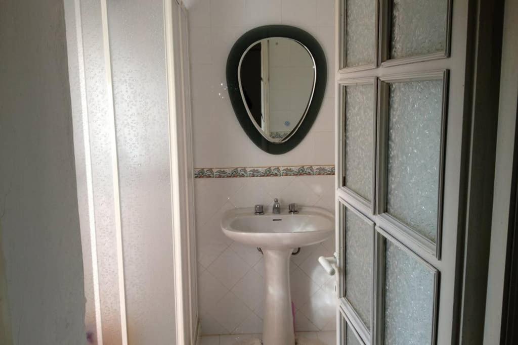 Three-Bedroom House photo 3