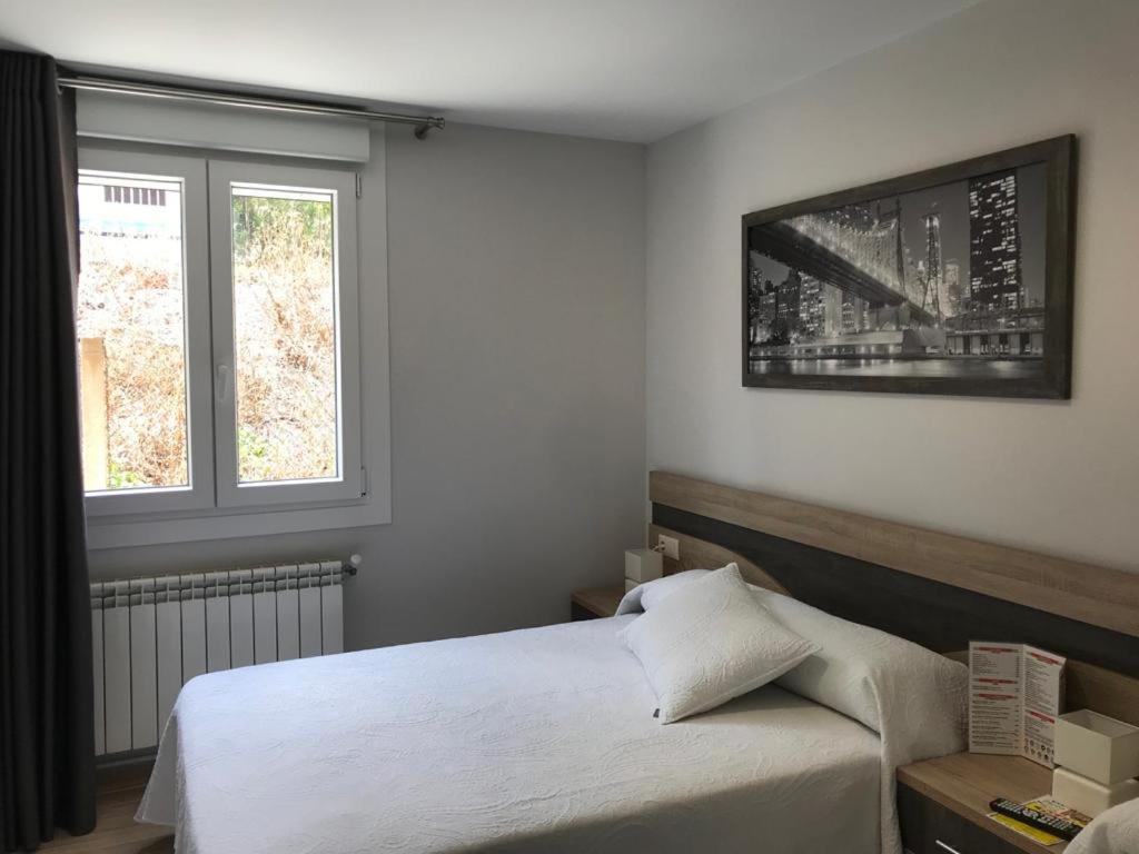 Deluxe Double Room with Extra Bed photo 2