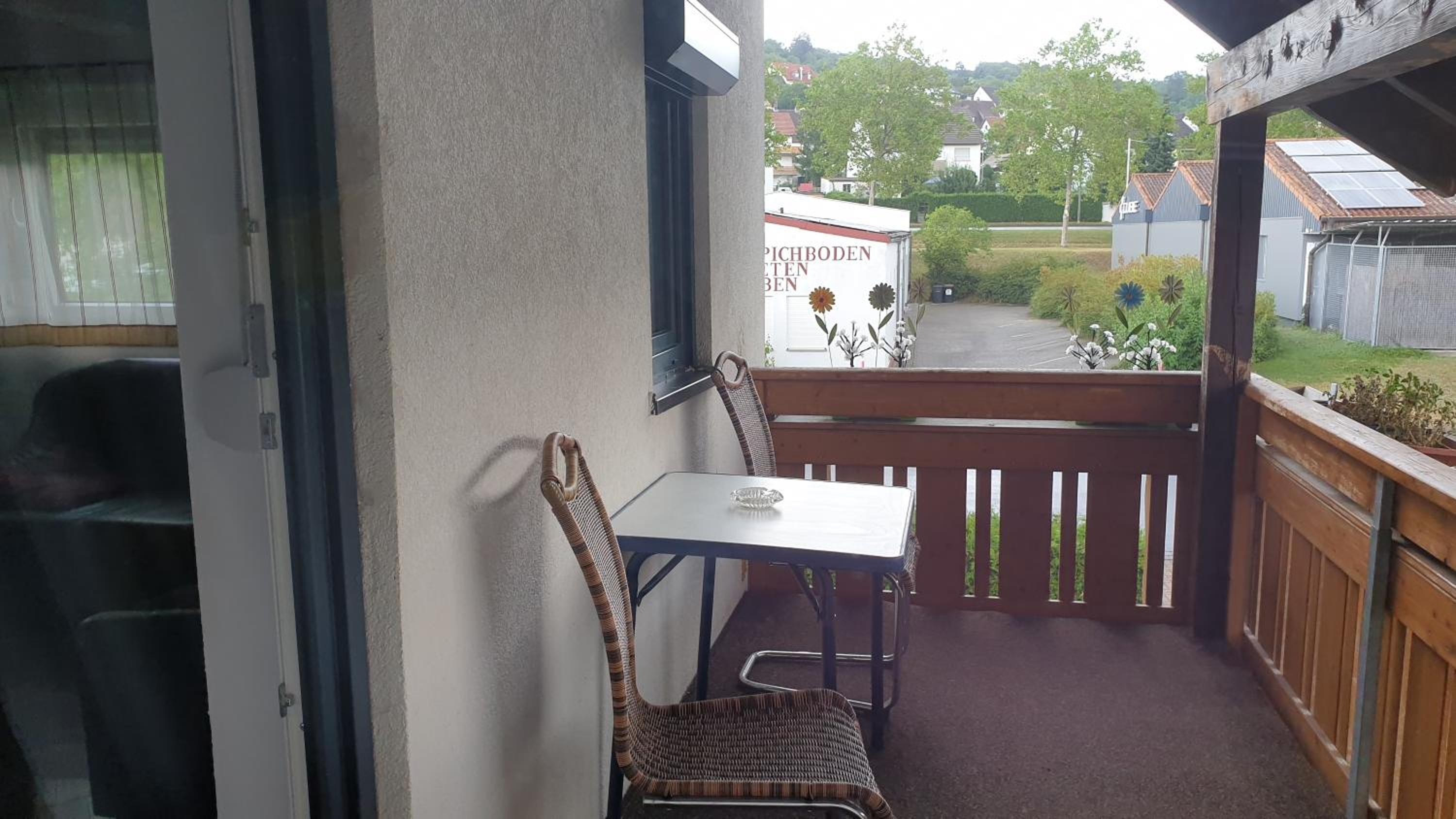 Apartment with Balcony photo 2
