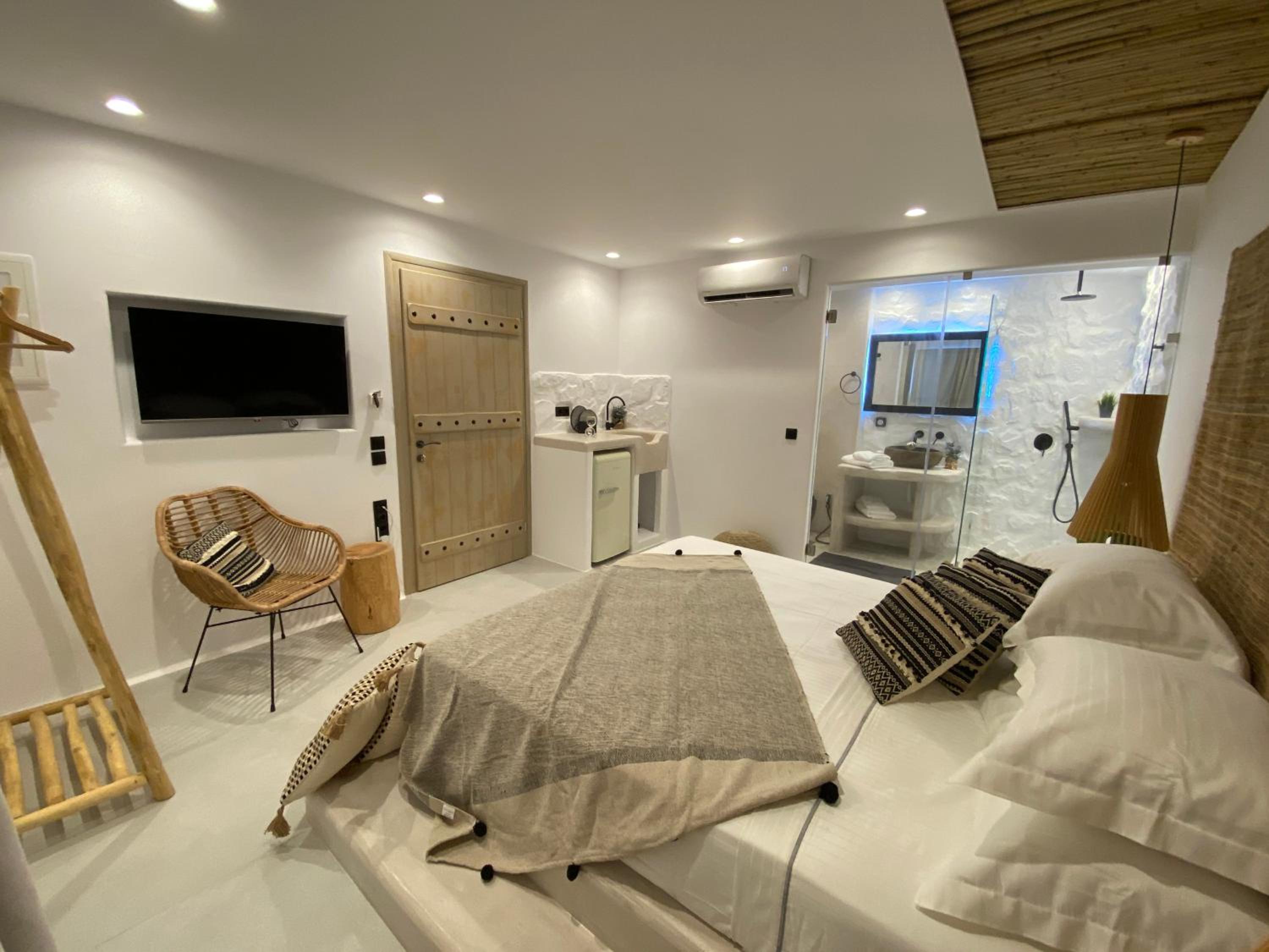 Deluxe Apartment - Photo 9