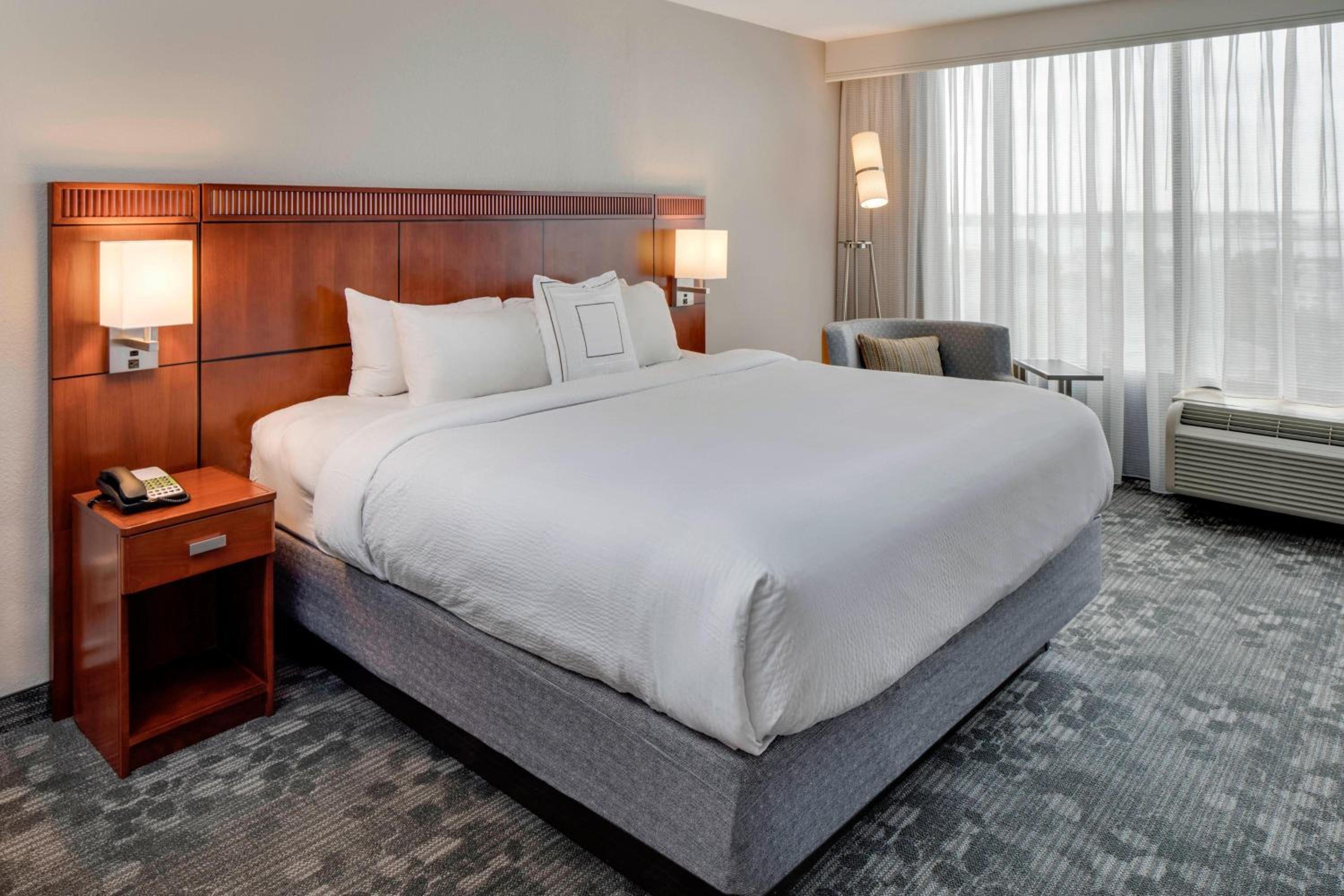 One-Bedroom King Suite with High Floor and Sofa Bed