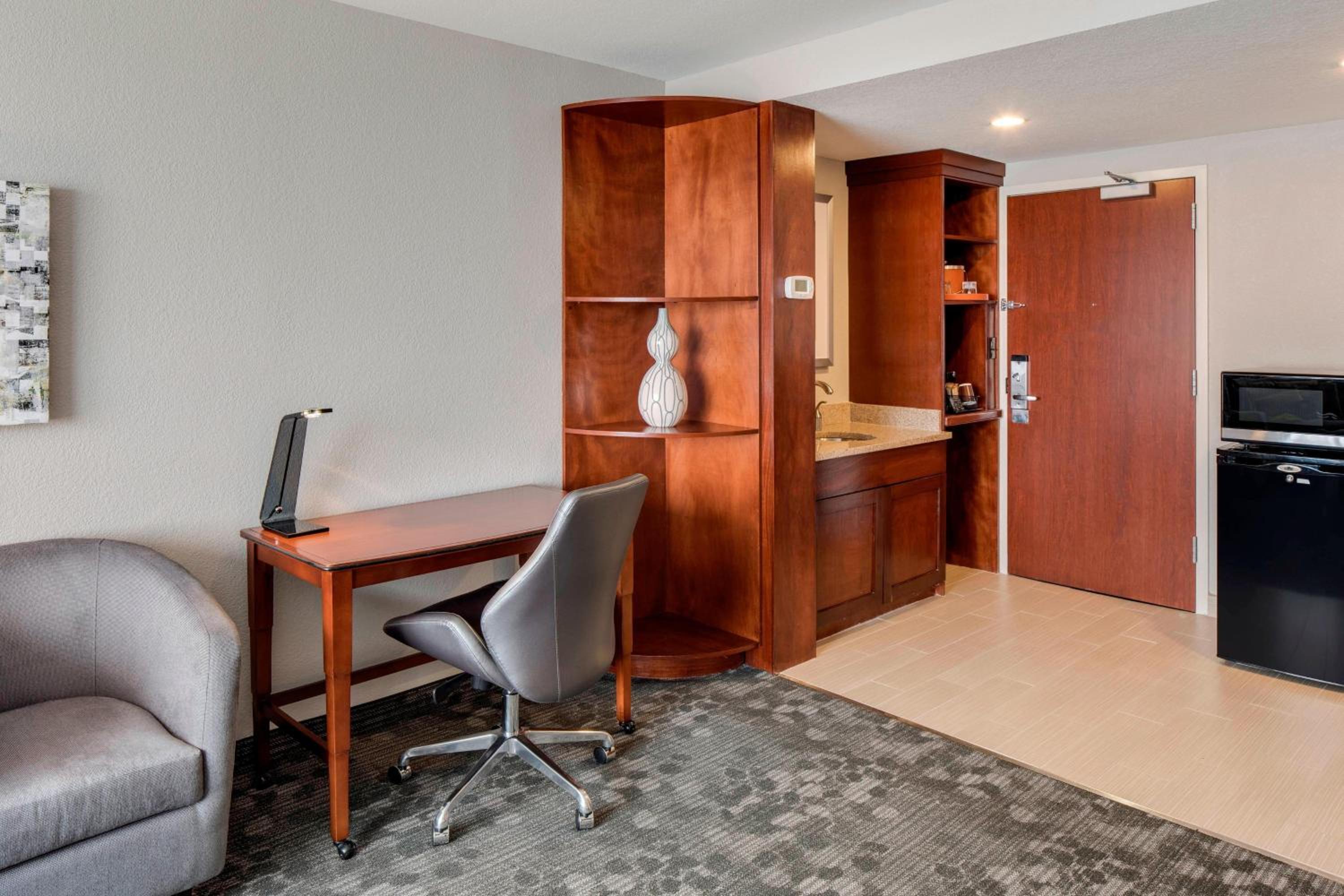 One-Bedroom King Suite with High Floor and Sofa Bed