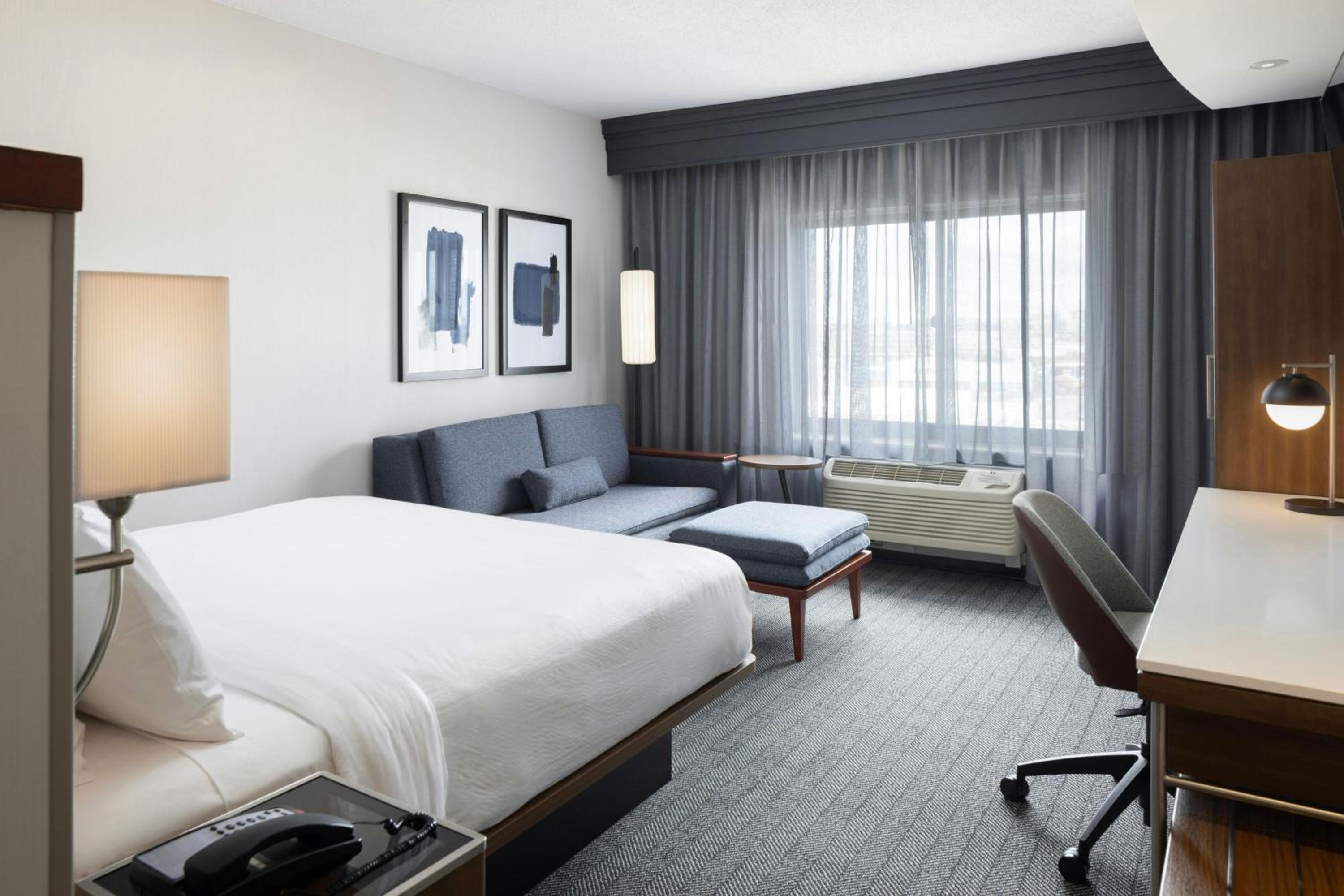 King Room with Sofa Bed - Hearing Accessible