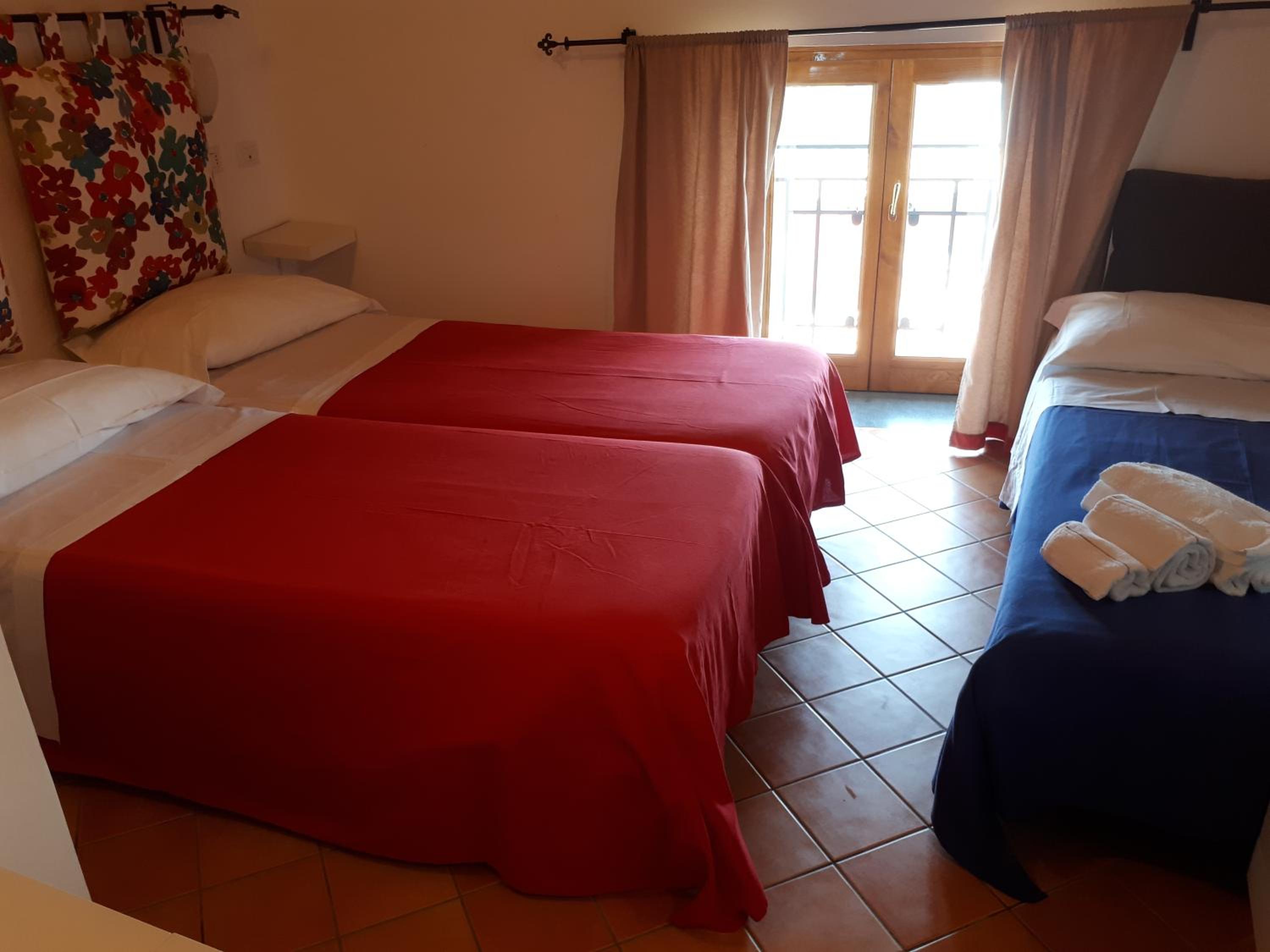 Double or Twin Room with Sea View - Photo 1