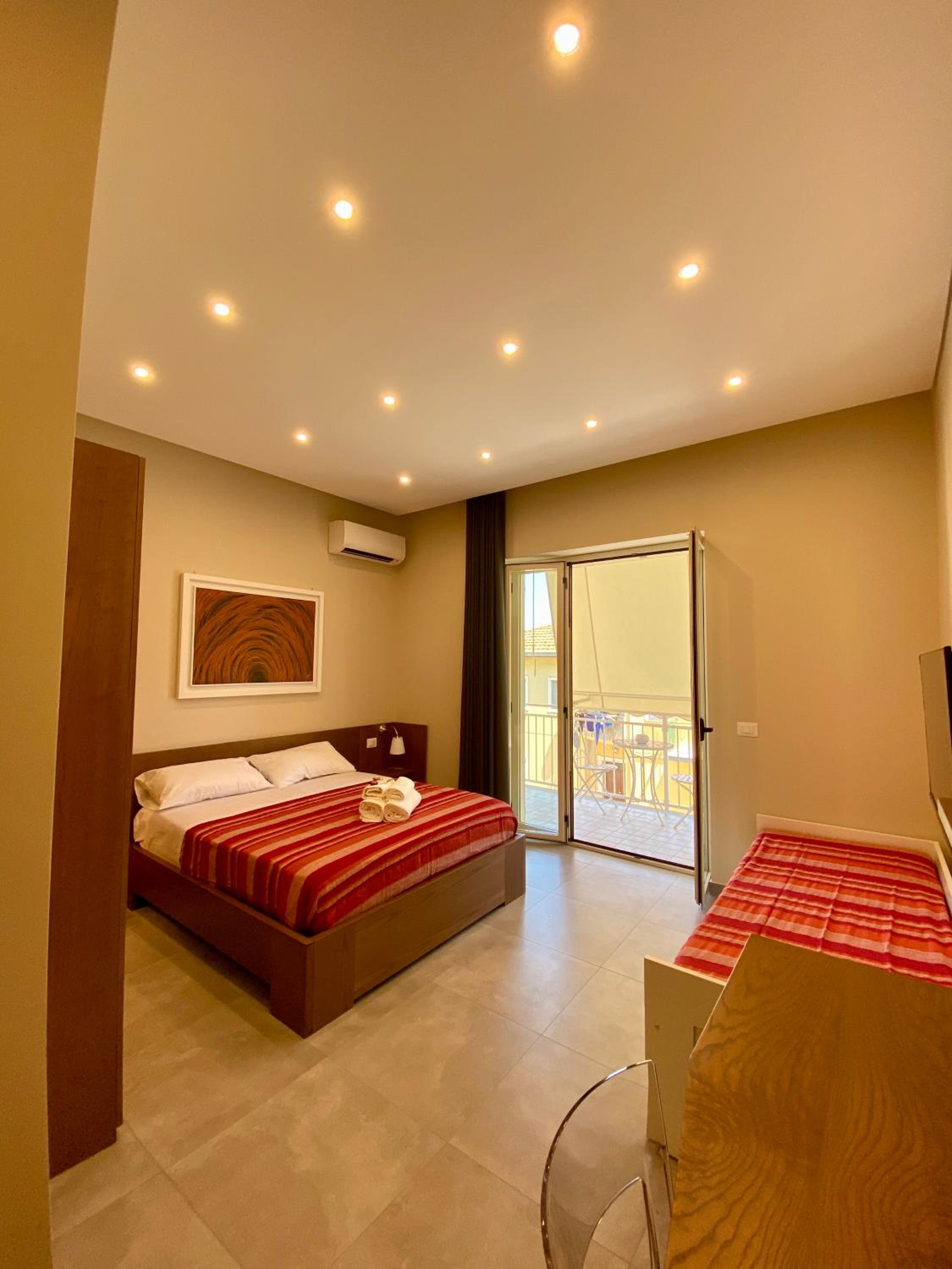 Triple Room with Private Bathroom photo 1