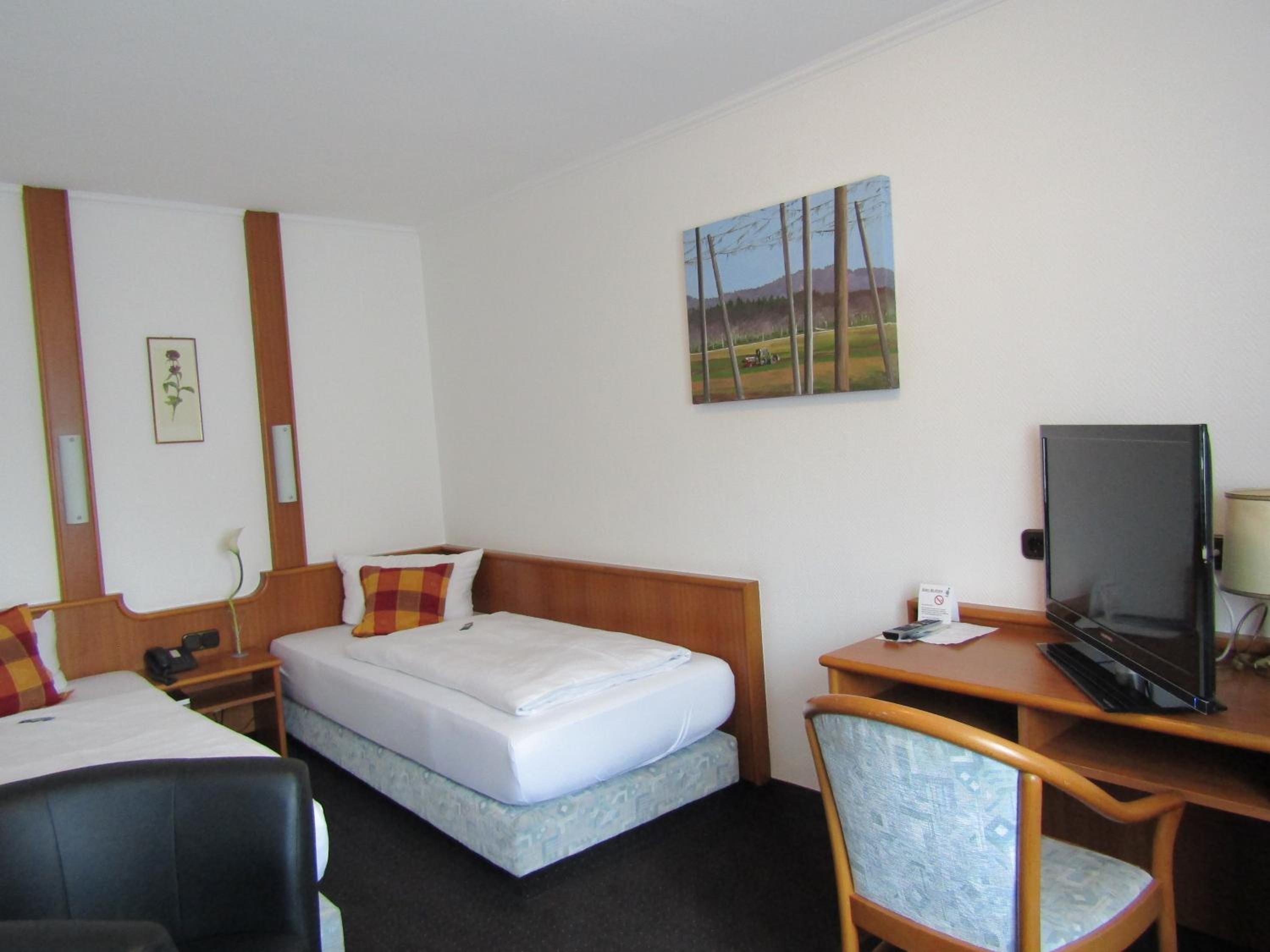 Double Room - Photo 9