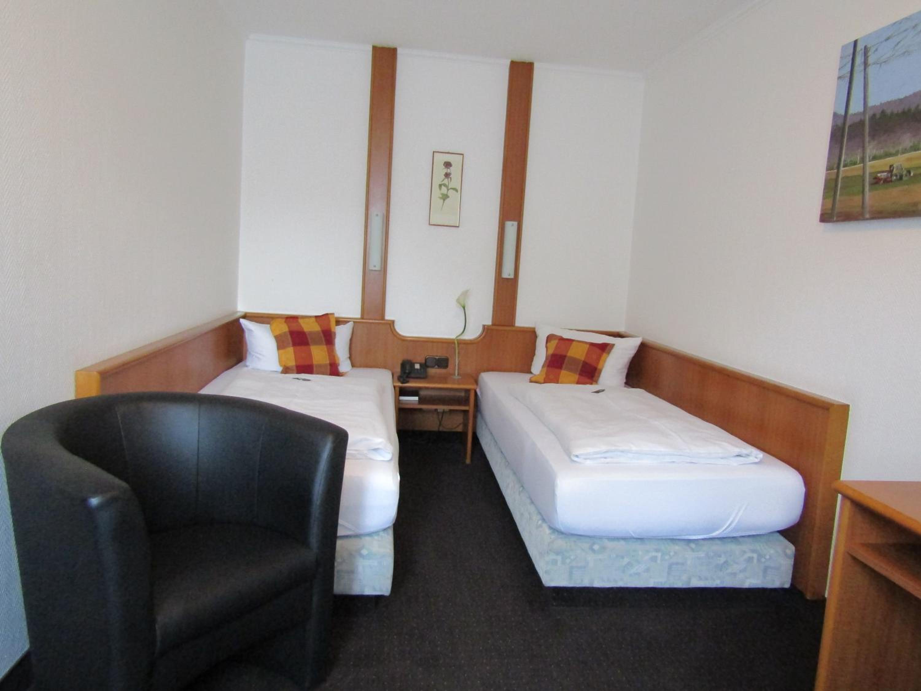 Double Room - Photo 10