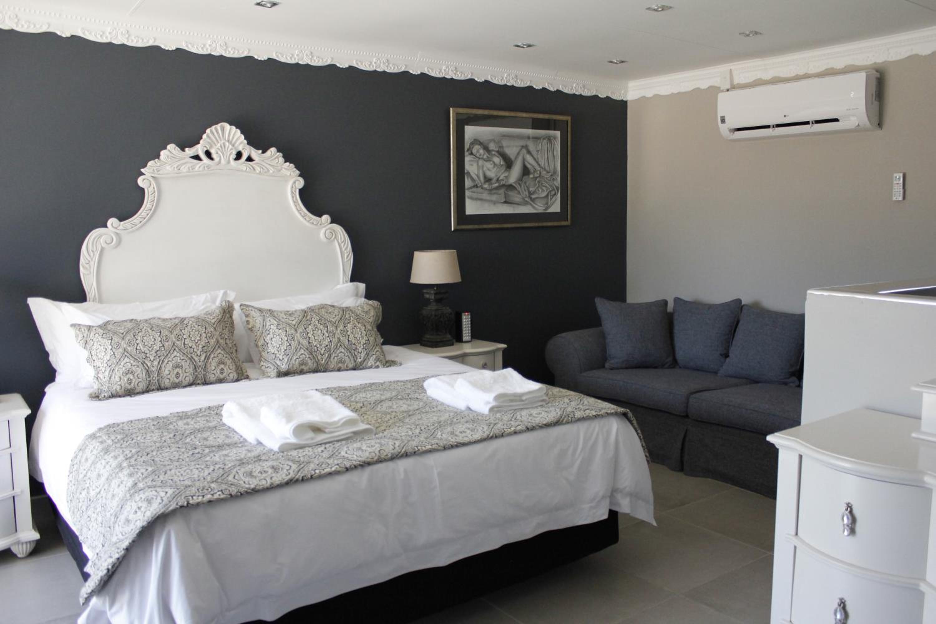 Deluxe Double Room photo 3